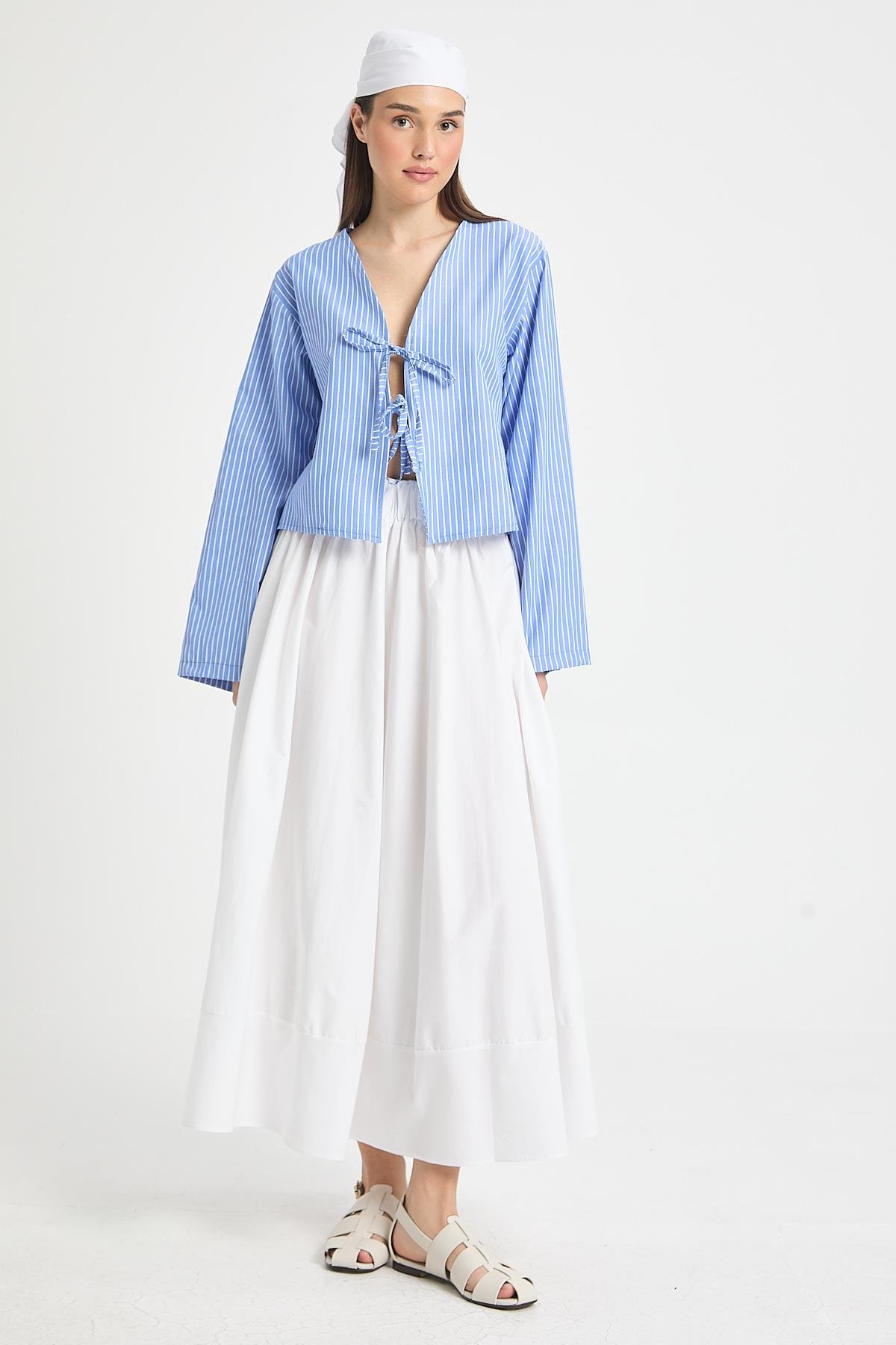 Mavi Çizgili Poplin Kumaş Önden Bağlamalı Bluz 29276