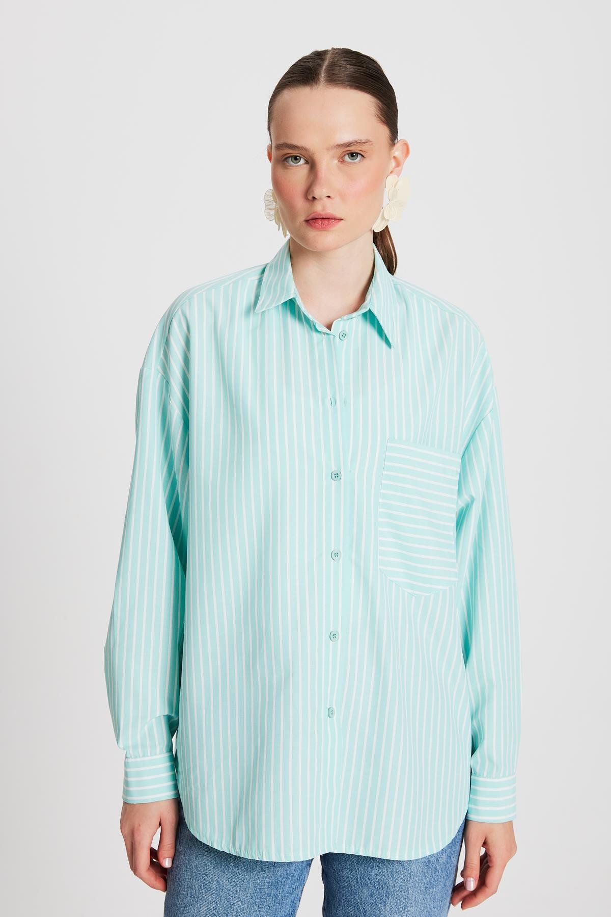Mint Beyaz Çizgili Oversize Cepli Gömlek 27135