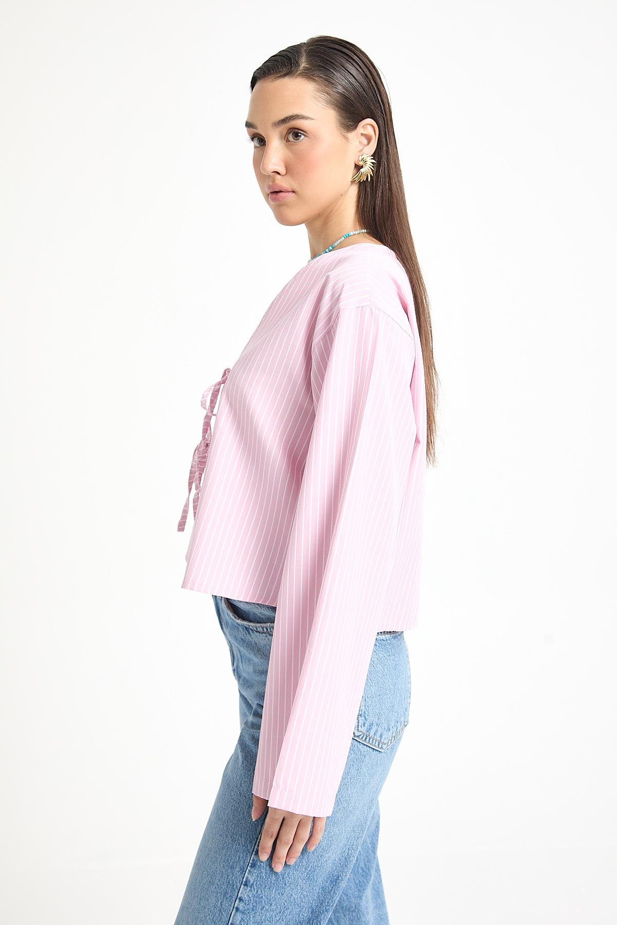 Pembe Çizgili Poplin Kumaş Önden Bağlamalı Bluz 29276