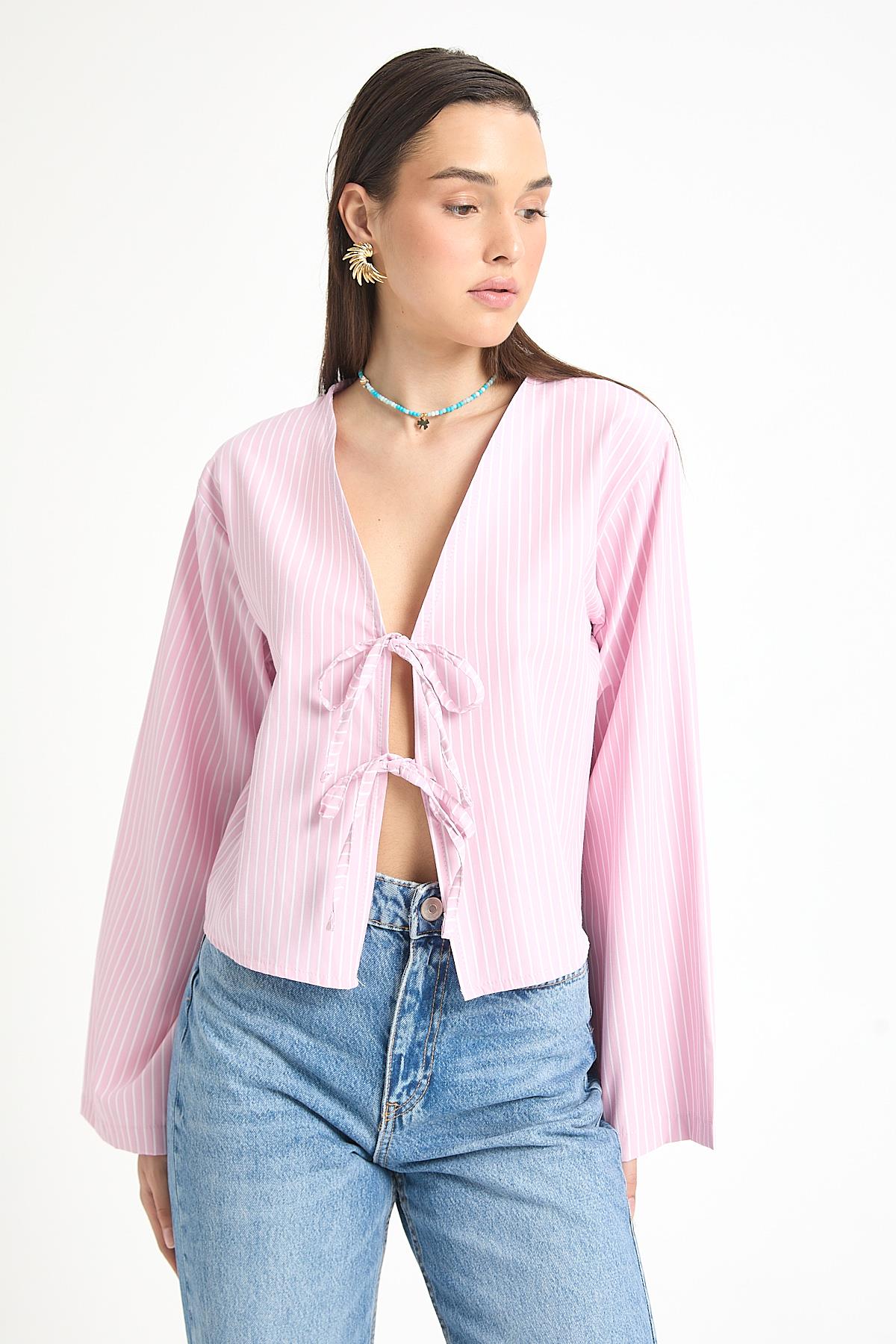 Pembe Çizgili Poplin Kumaş Önden Bağlamalı Bluz 29276