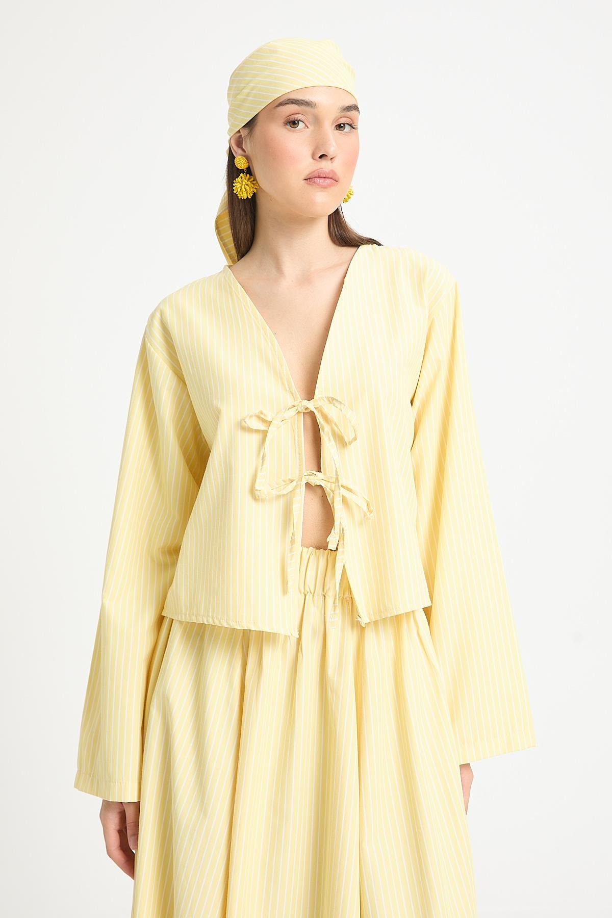 Sarı Çizgili Poplin Kumaş Önden Bağlamalı Bluz 29276