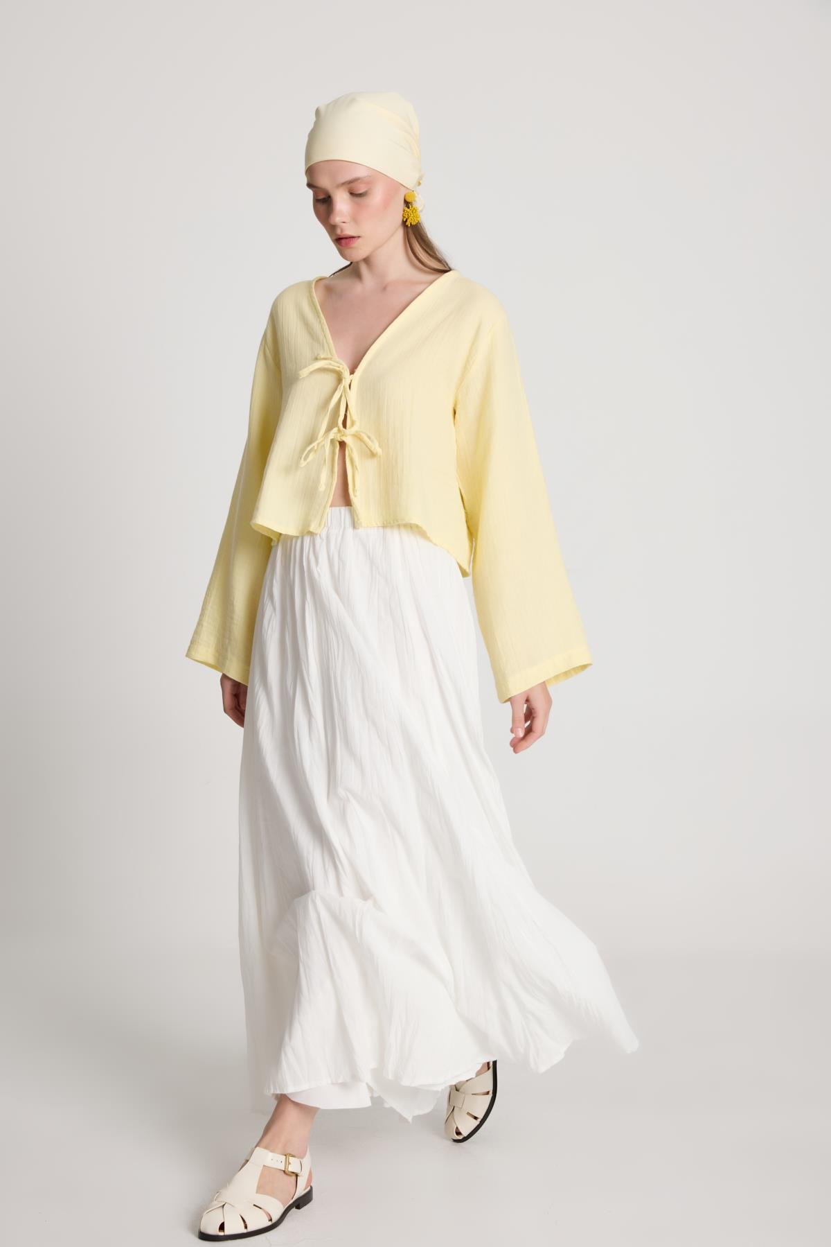 Sarı Müslin Kumaş Önden Bağlamalı Bluz 27355