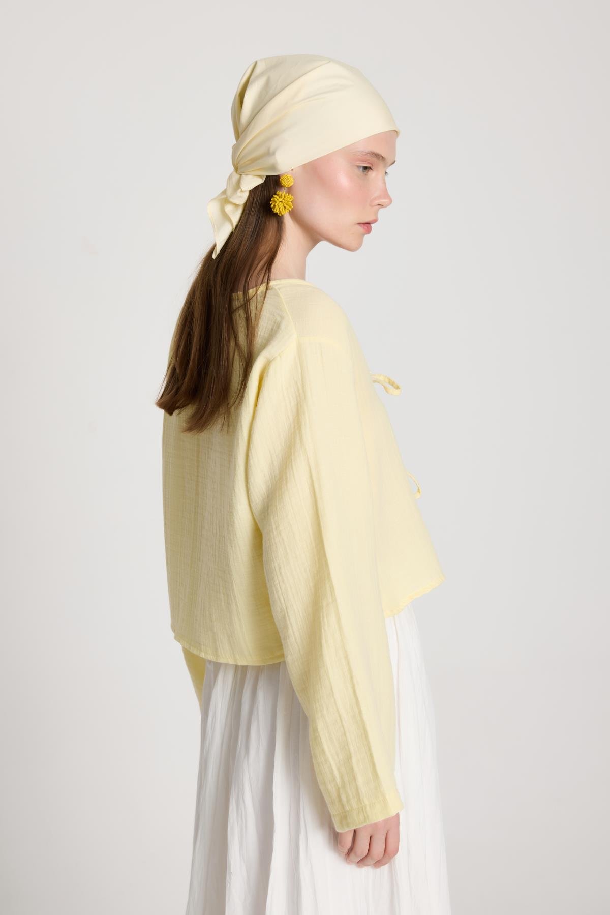 Sarı Müslin Kumaş Önden Bağlamalı Bluz 27355