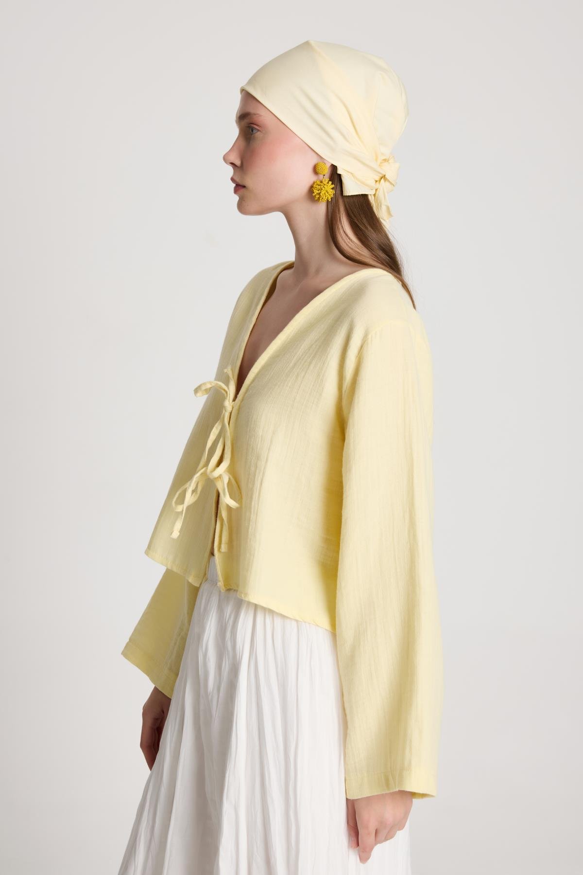 Sarı Müslin Kumaş Önden Bağlamalı Bluz 27355