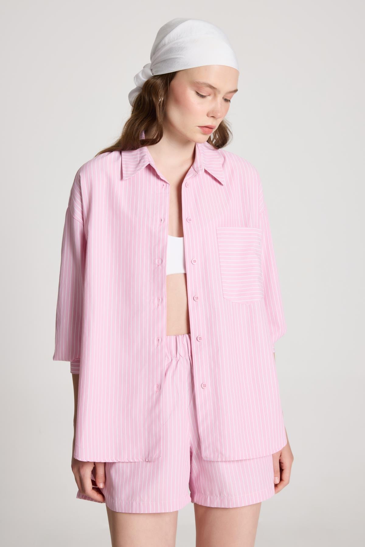 Şeker Kız Candy Kombini - Pembe Beyaz Çizgili Oversize Takım