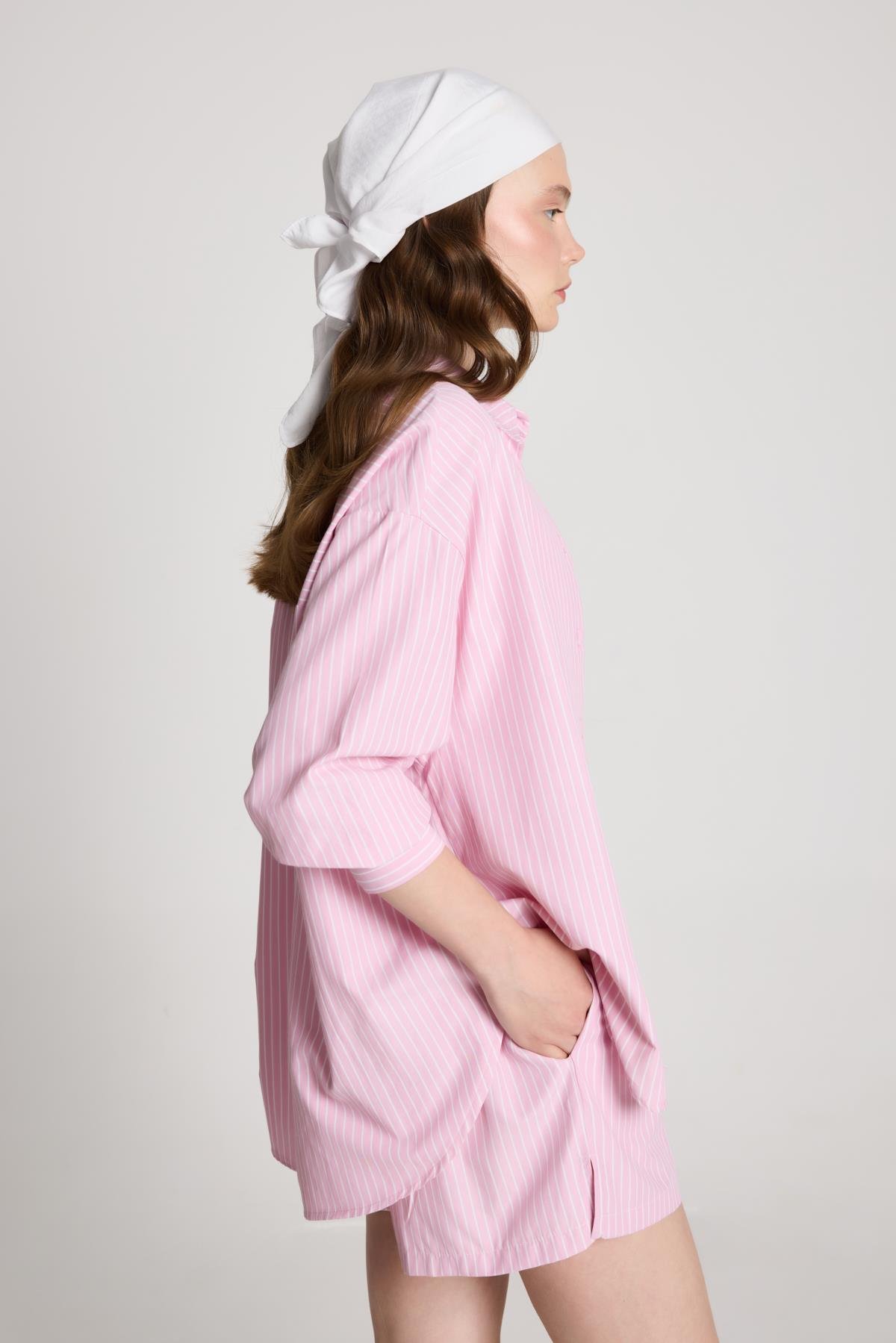 Şeker Kız Candy Kombini - Pembe Beyaz Çizgili Oversize Takım