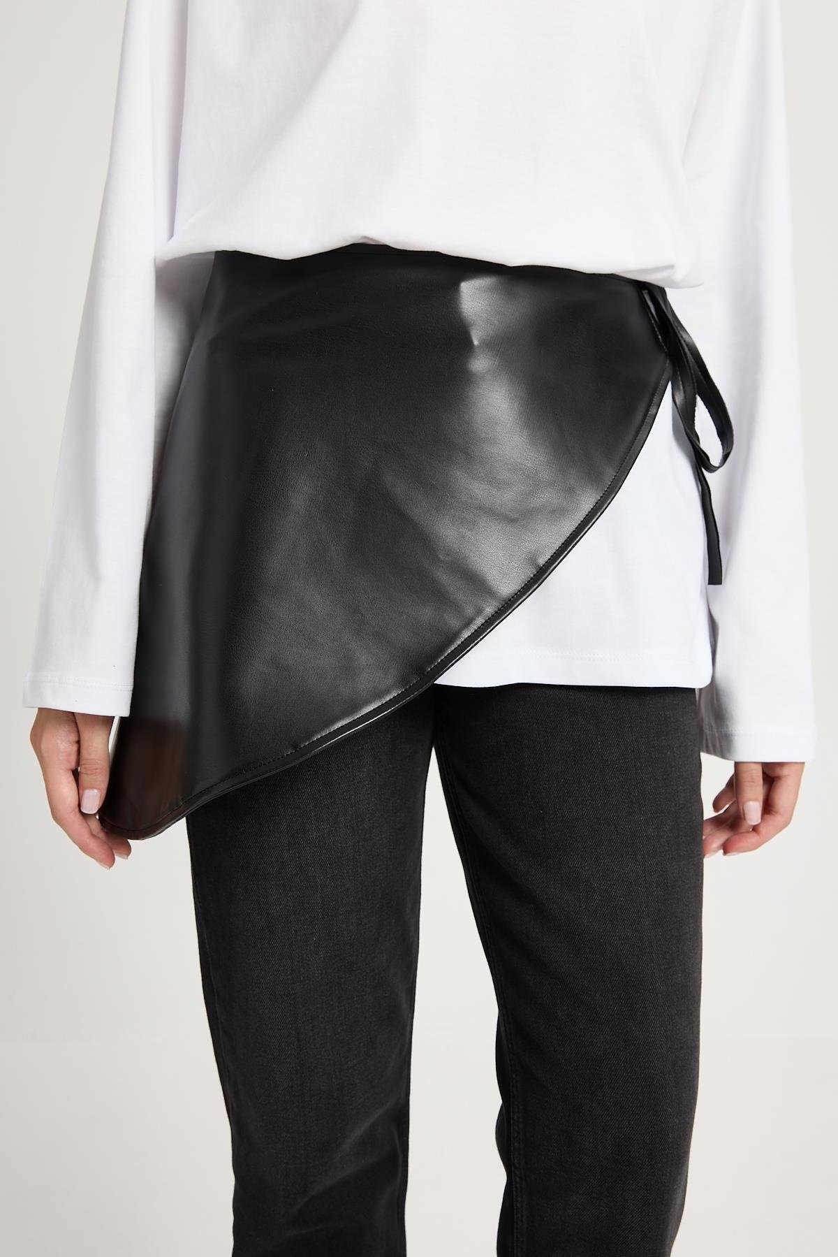 Siyah Deri Bağlamalı Bel Aksesuar 30026