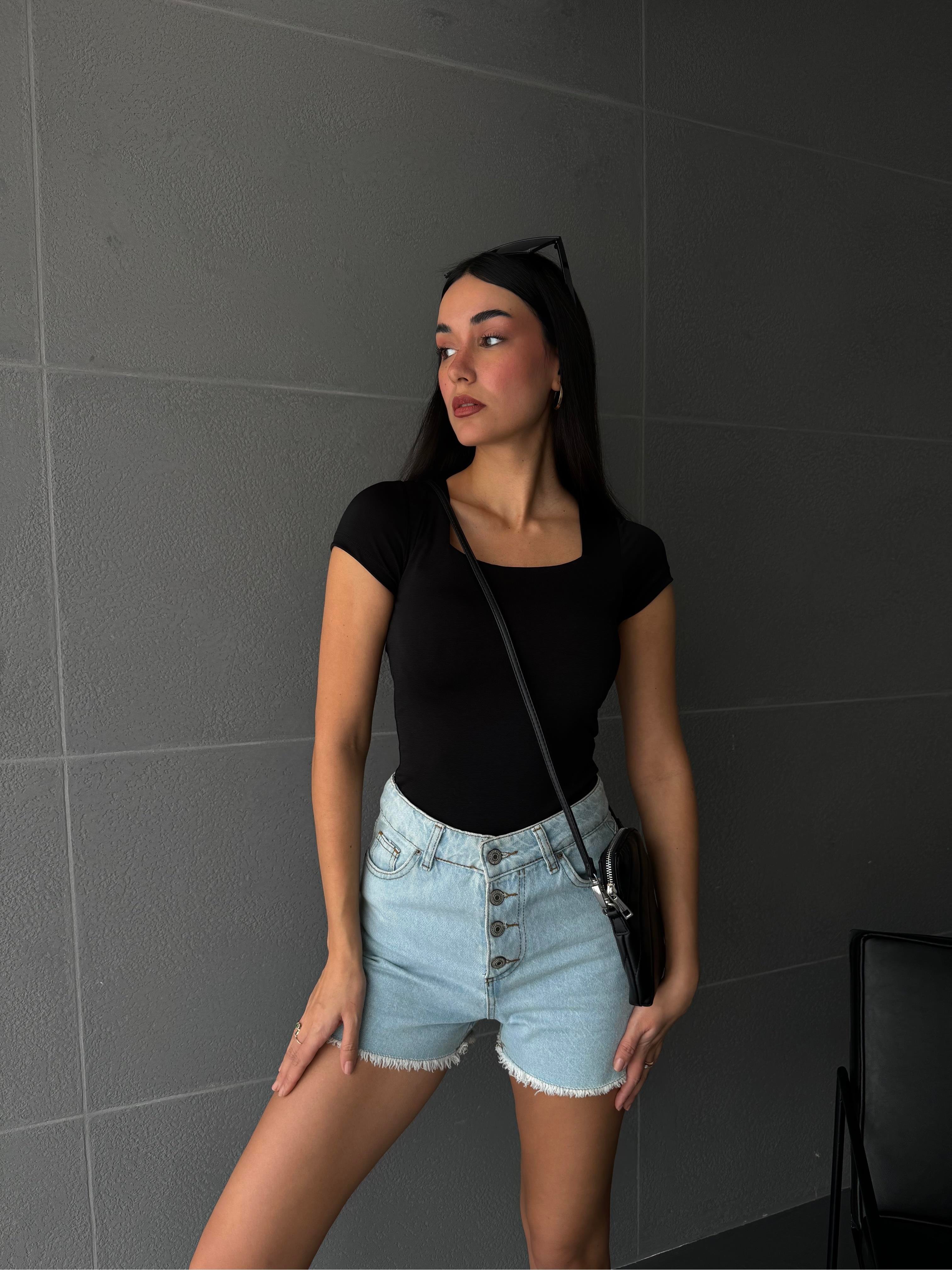 Siyah Kare Yaka Kısa Kollu Slimfit Basic Body 27174