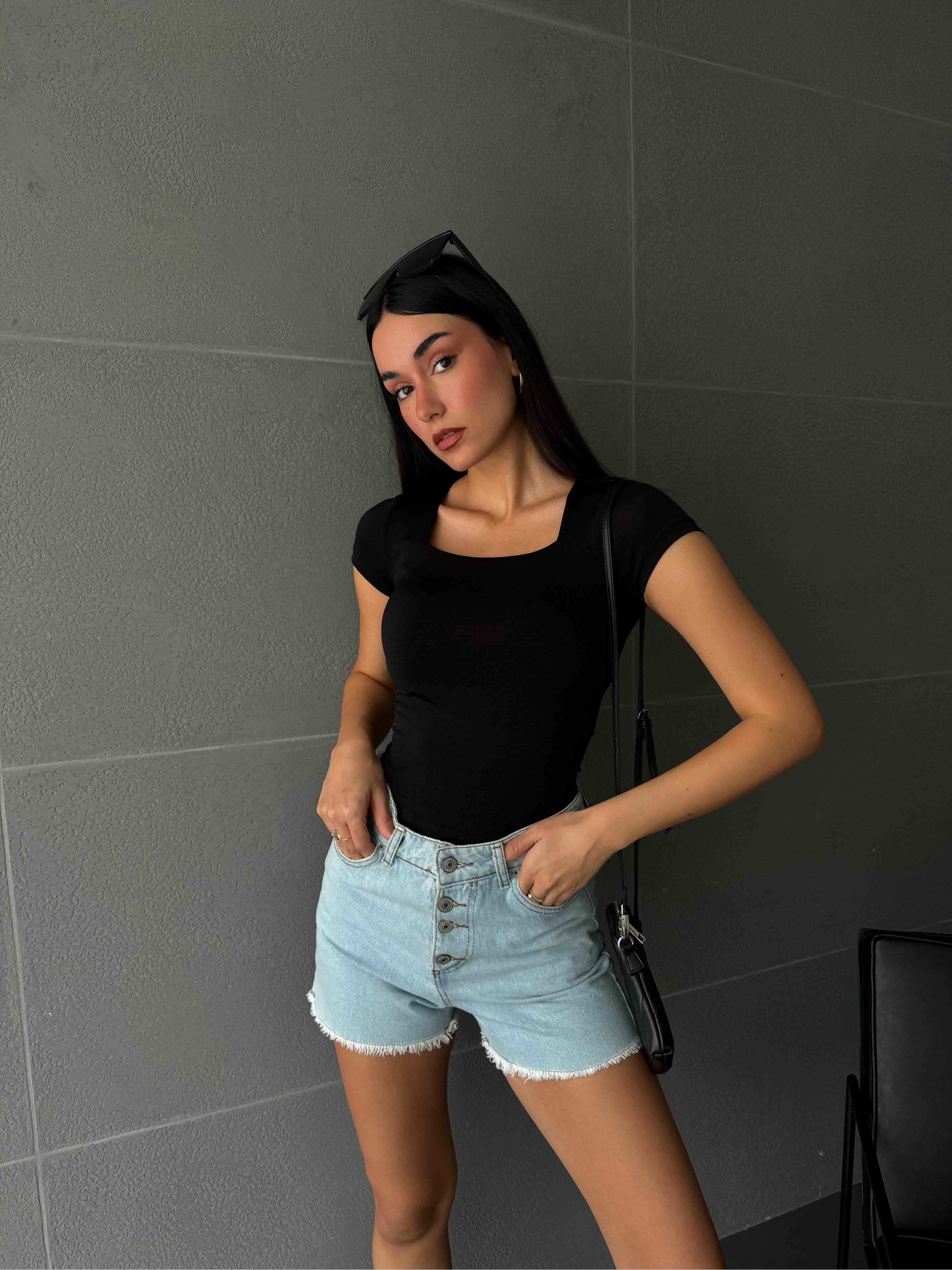 Siyah Kare Yaka Kısa Kollu Slimfit Basic Body 27174