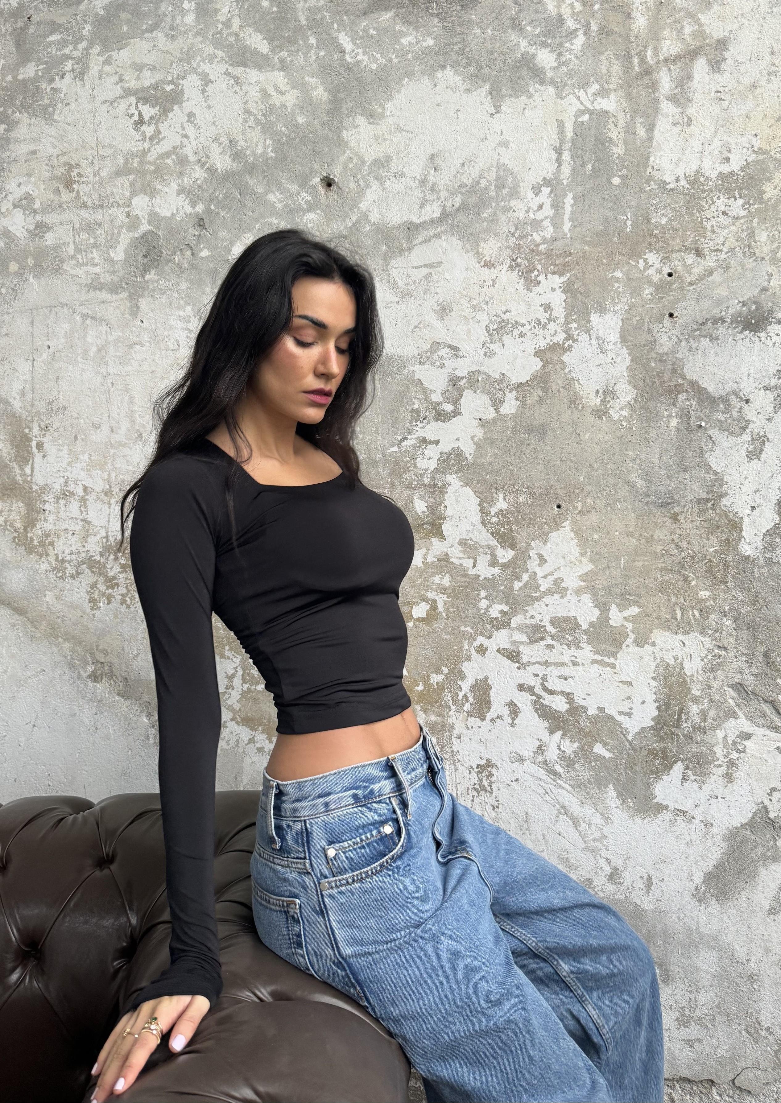 Siyah Kare Yaka Uzun Kollu Slimfit Basic Body 27053