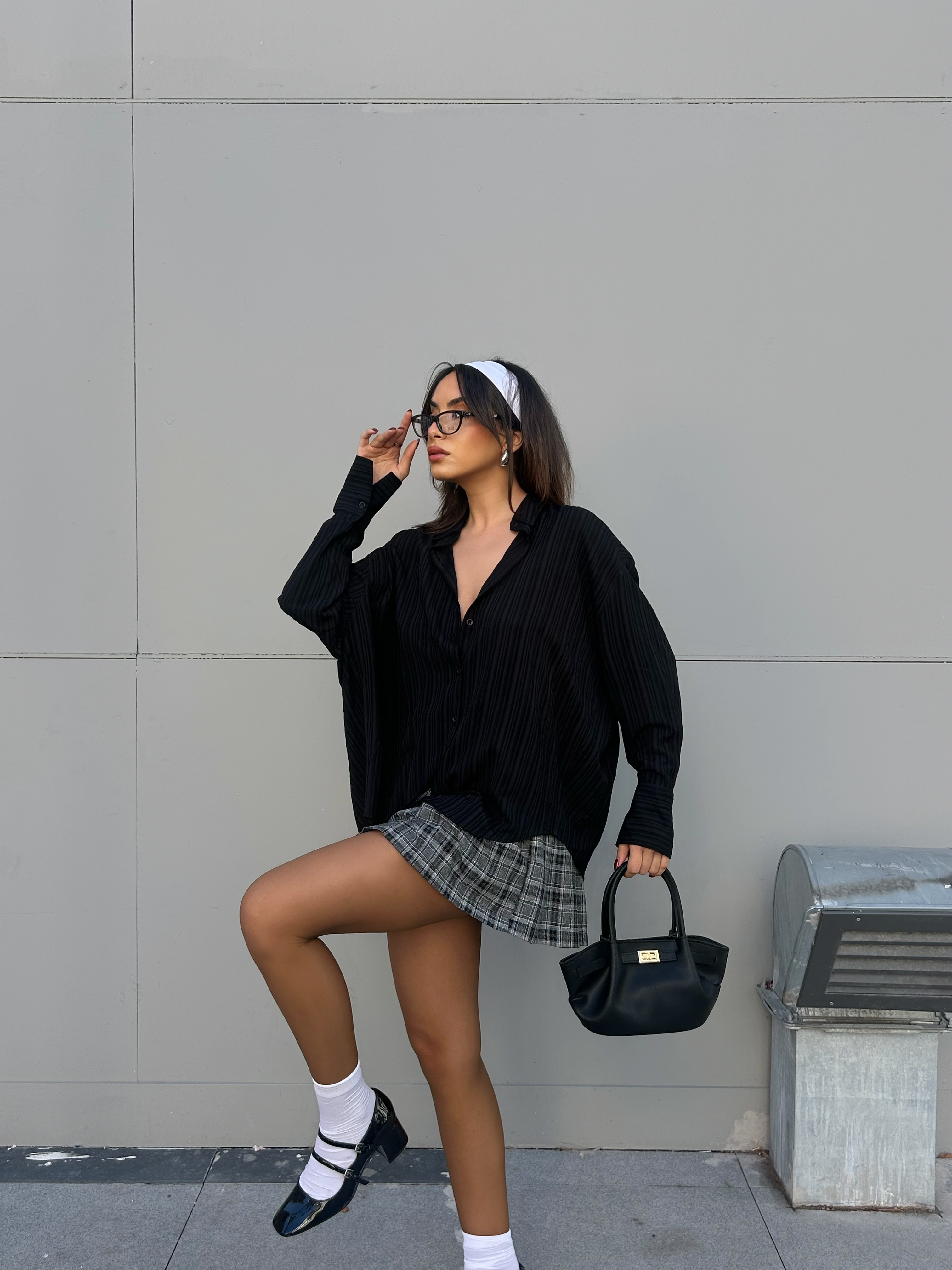 Siyah Oversize Geniş Manşetli Kadın Gömlek 27384