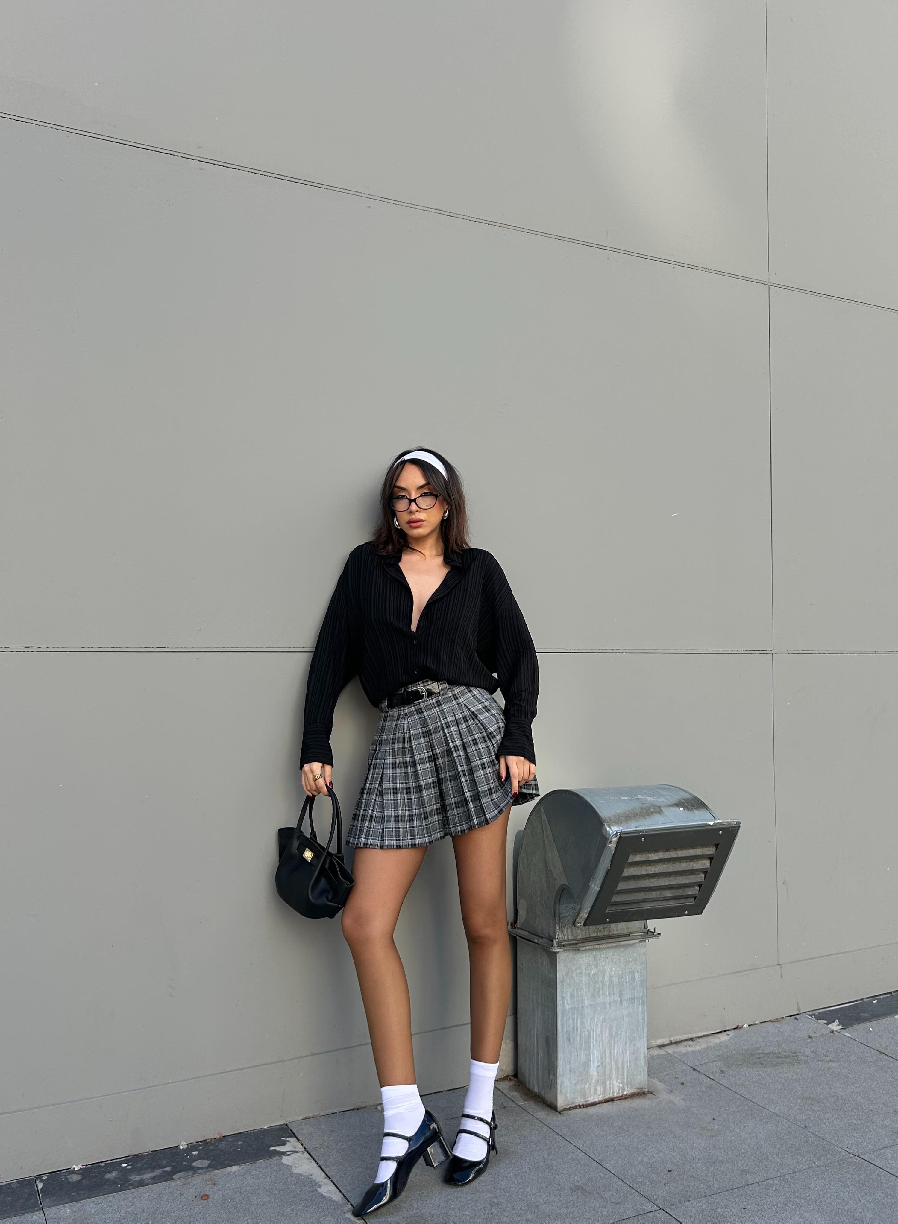 Siyah Oversize Geniş Manşetli Kadın Gömlek 27384