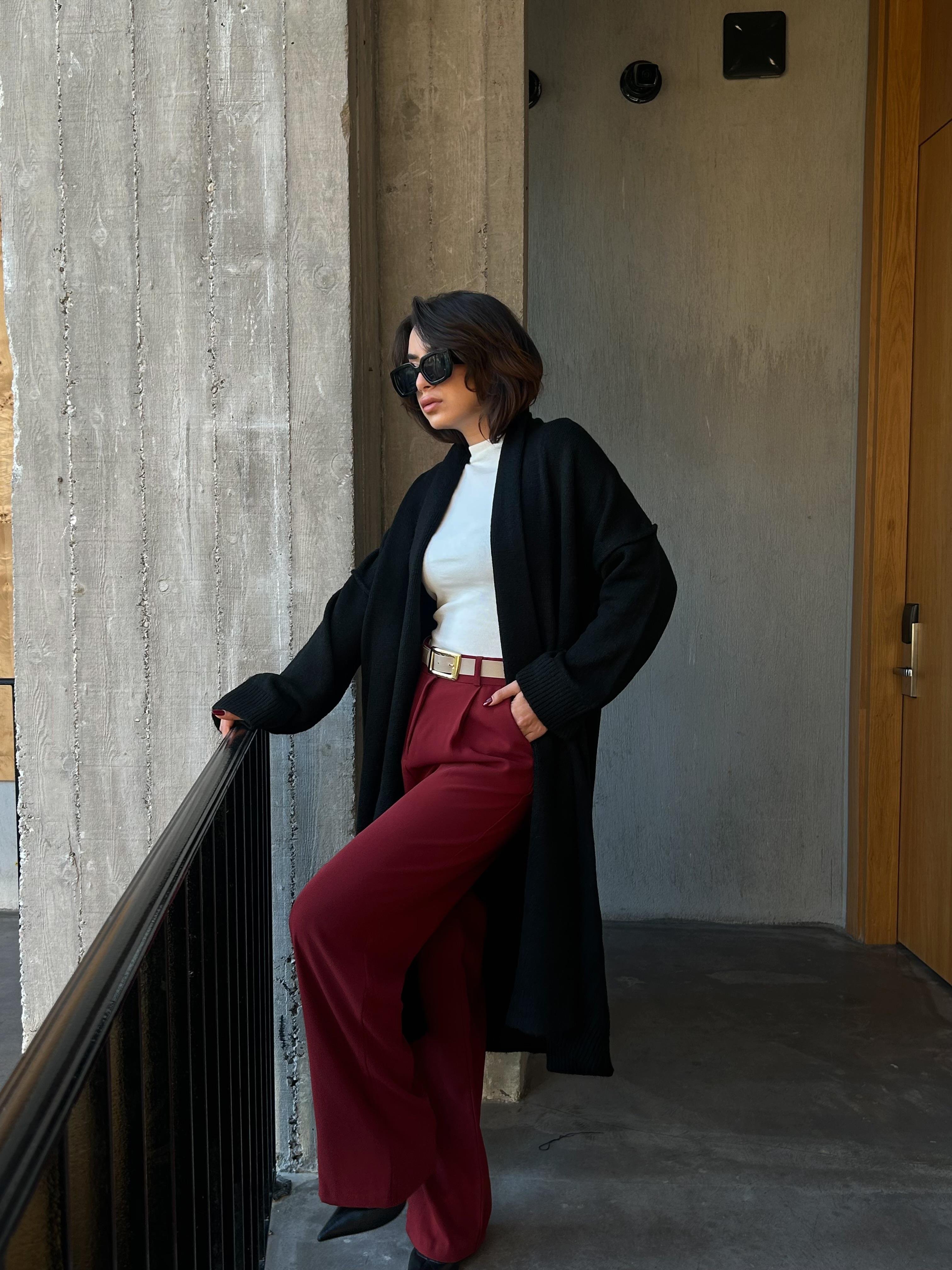 Siyah Pis Dikiş Detaylı Uzun Oversize Yumoş Triko Hırka 26257