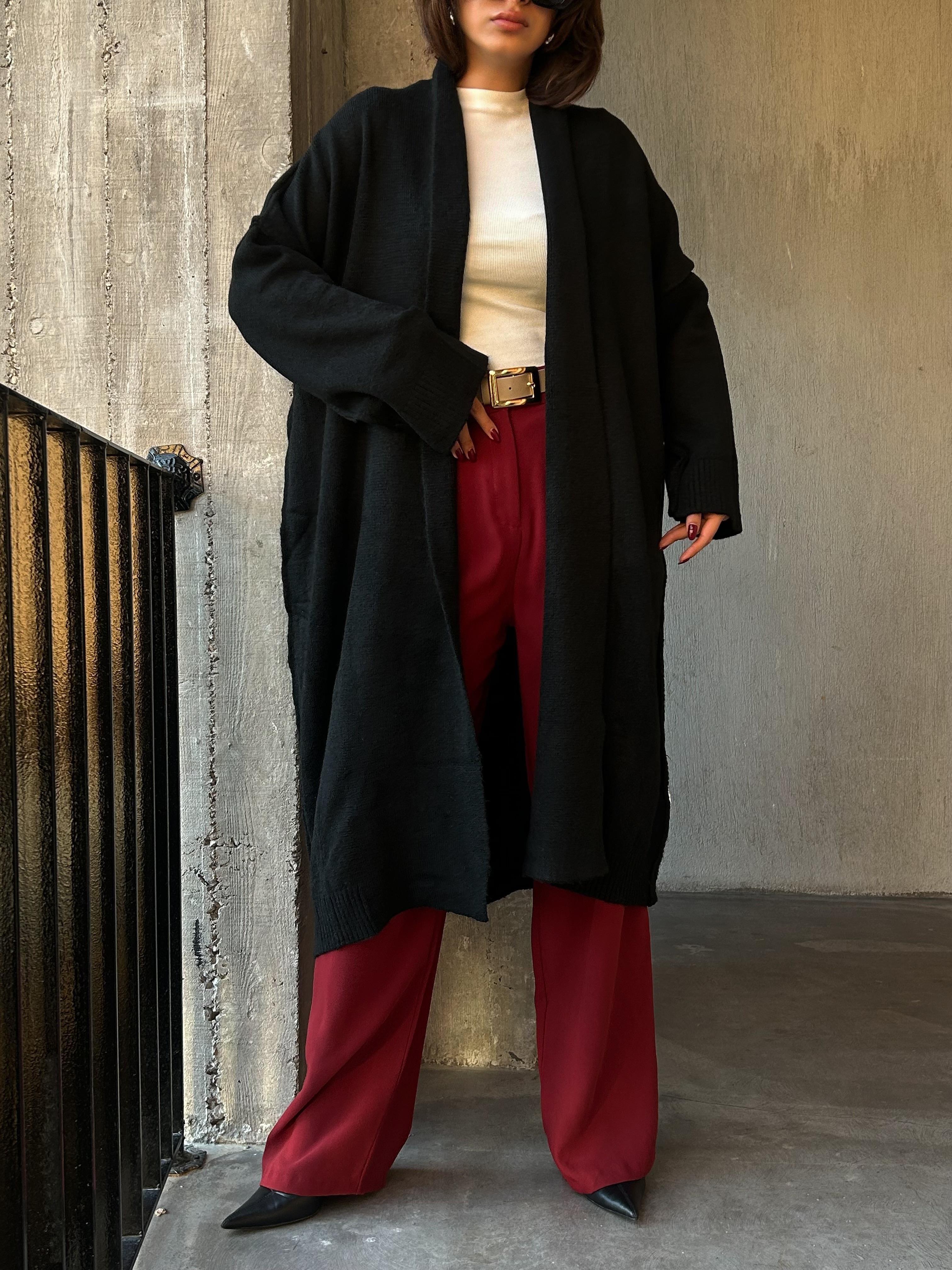 Siyah Pis Dikiş Detaylı Uzun Oversize Yumoş Triko Hırka 26257