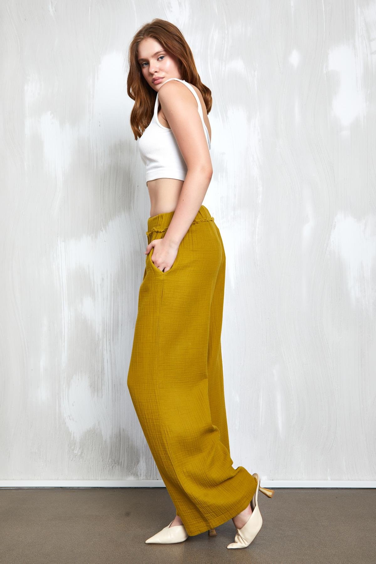 Yağ Yeşili Müslin Kumaş Beli Lastikli Bol Kesim Pantolon 27352