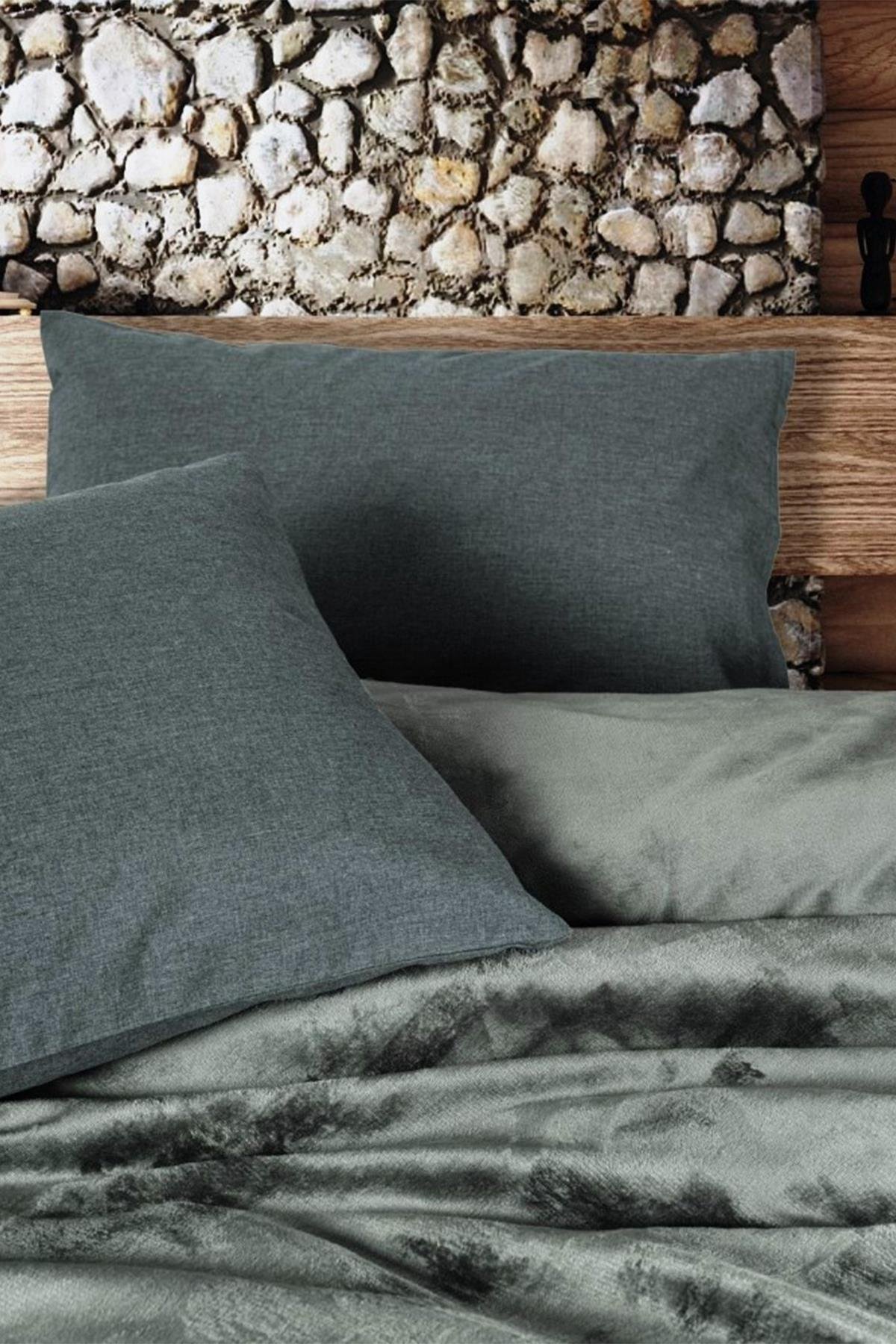 Flossy Gri Velvet Çift Kişilik Nevresim Takımı | Yumuşak ve Şık Tasarım