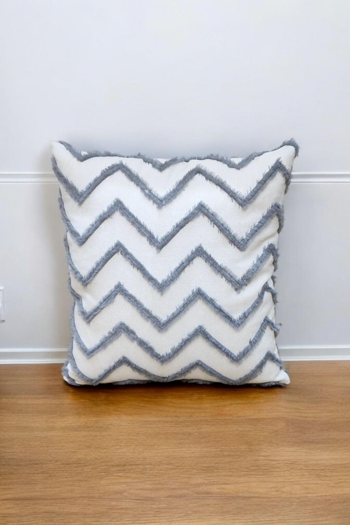 Modern Chevron Zigzag Püsküllü Kırlent Kılıfı Krem Gri Renk - 43x43cm