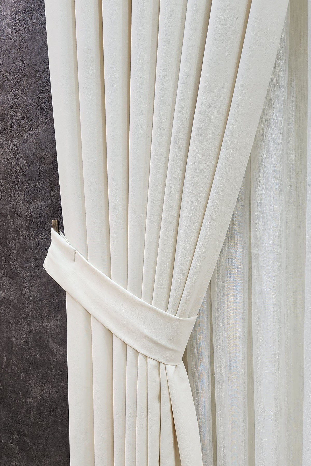 Mosso Fon Perde Düz Renk Krem