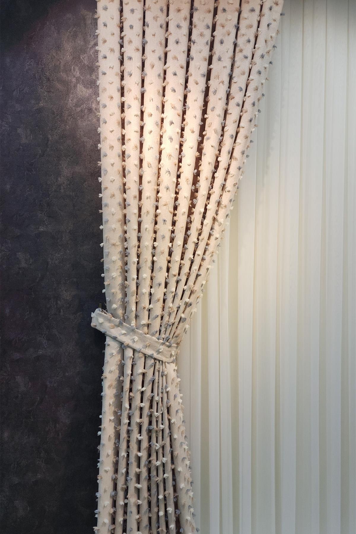 Pastel Püsküllü Fon Perde Bej Renk - Modern ve Neşeli Tasarım