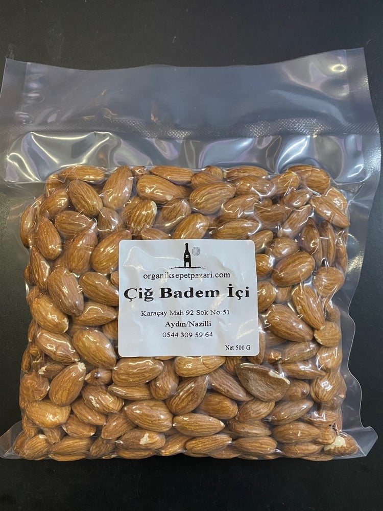 Çiğ Badem İçi 1 KG