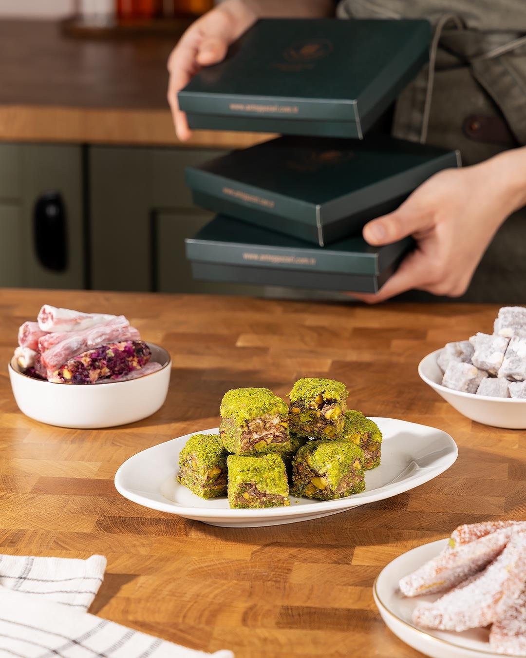 ANTEP FISTIKLI SPECİAL BAKLAVA LOKUM