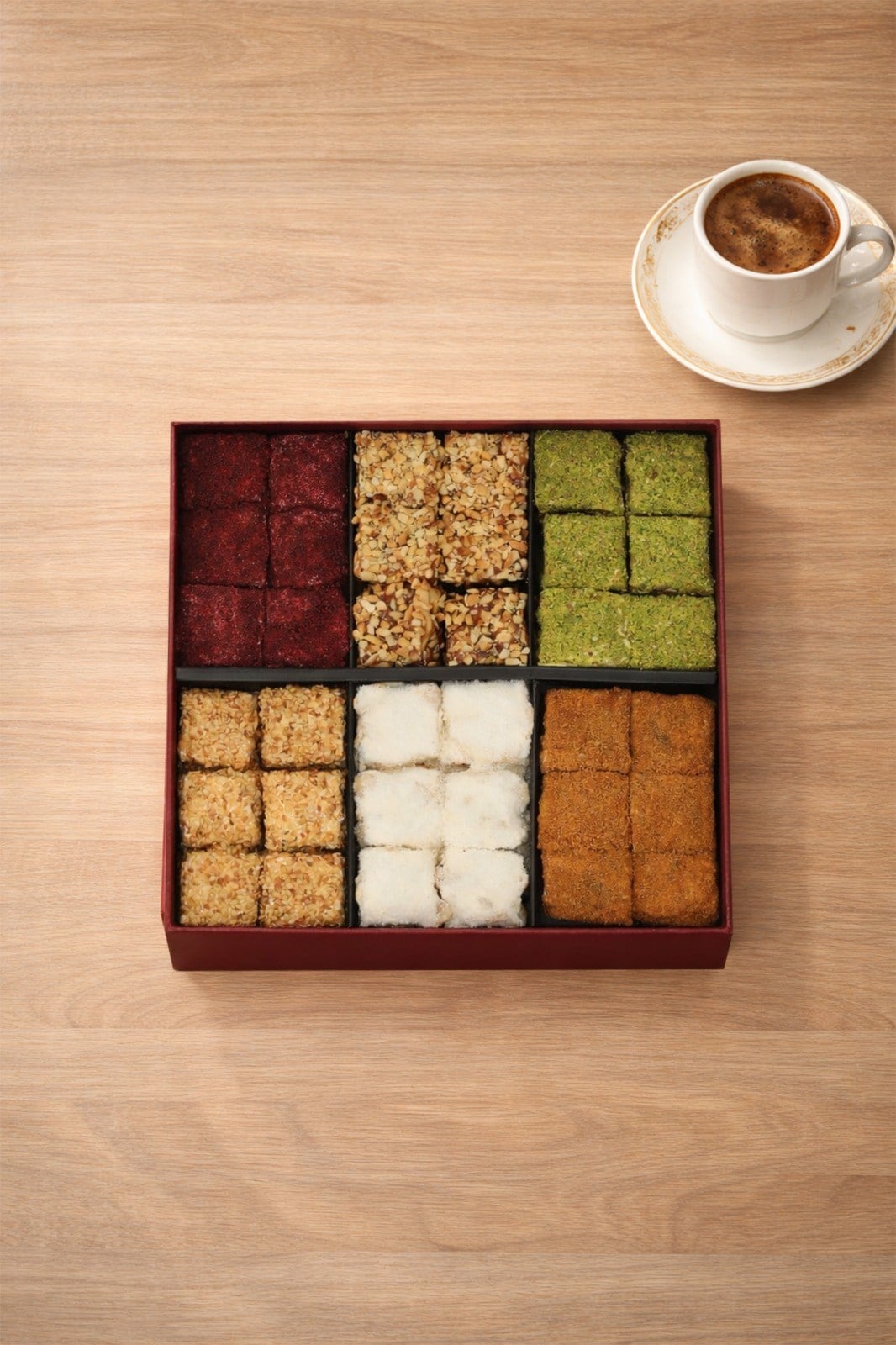 Karışık Baklava Lokum Kutusu-Hediyelik Kutu