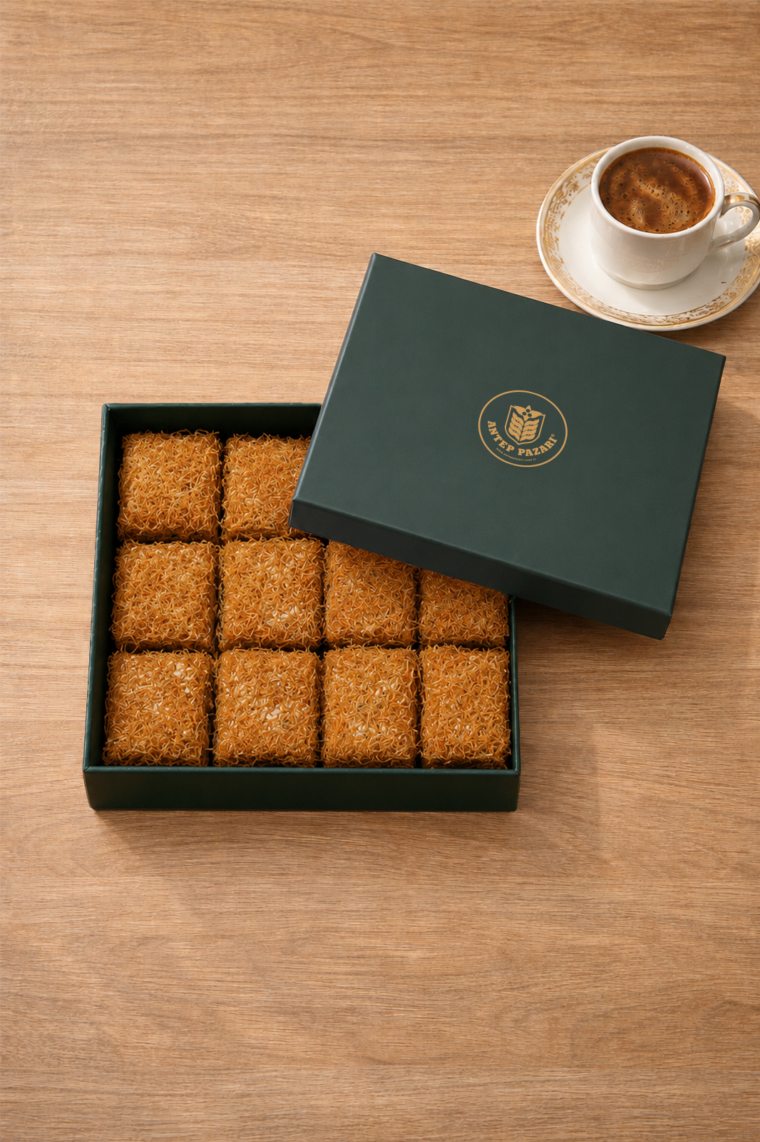 Lokum-Kadayıflı Antep Fıstıklı Baklava Lokum