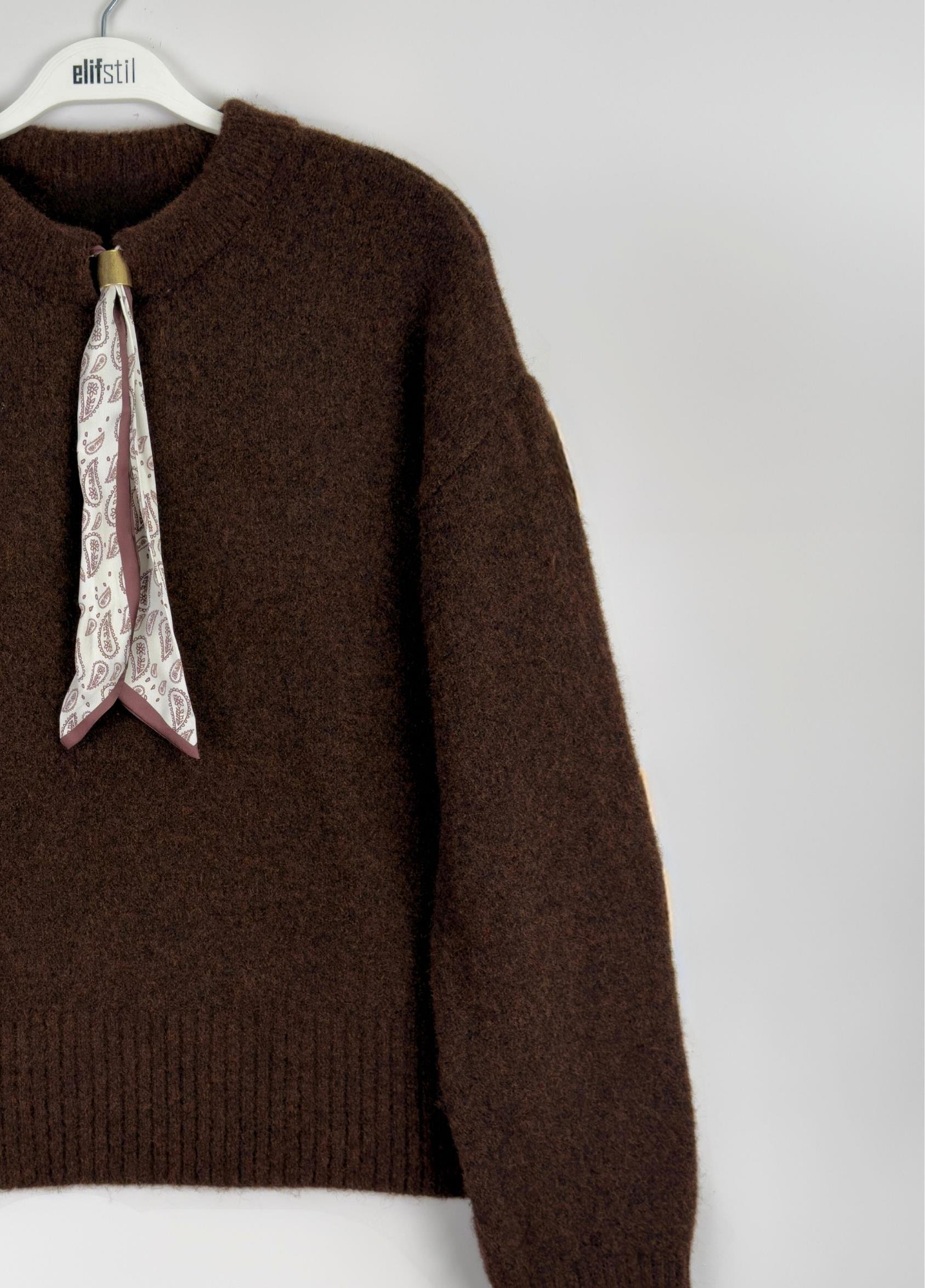 Alba Fularlı Kazak Kahve 