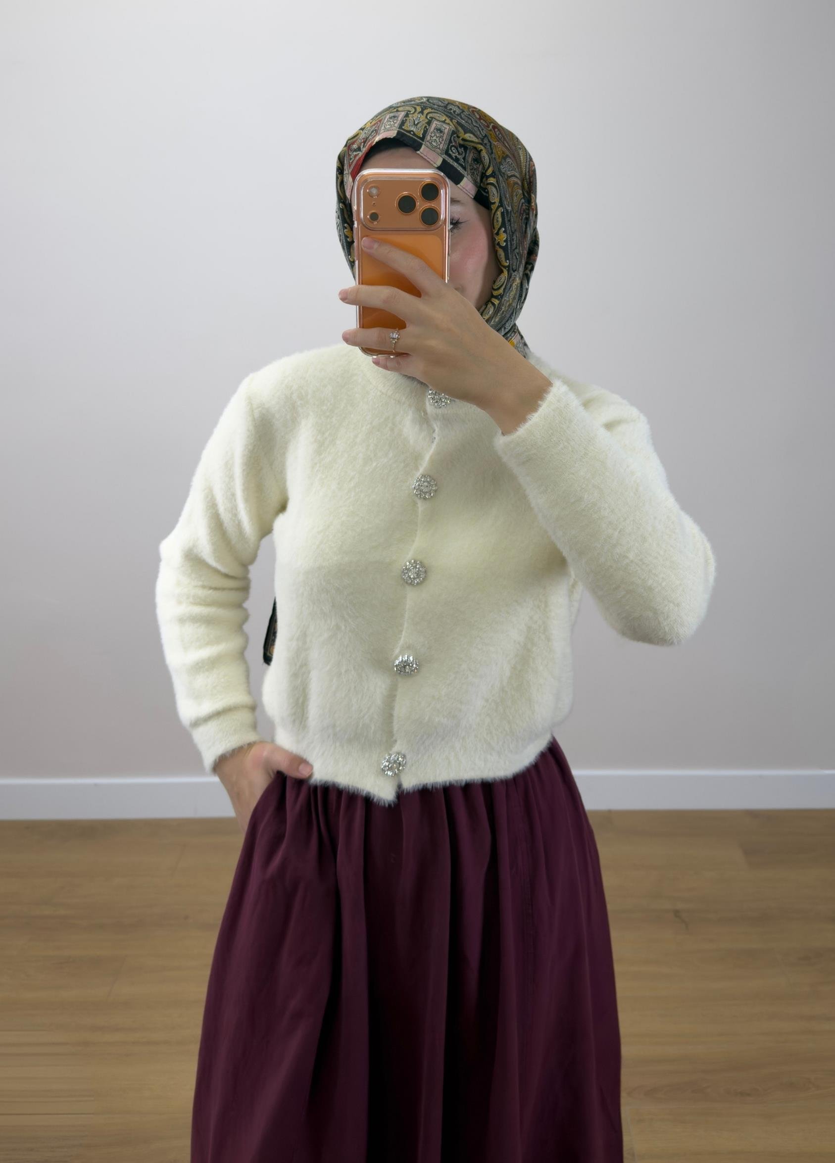 Aria Taşlı Sakallı Hırka Ekru