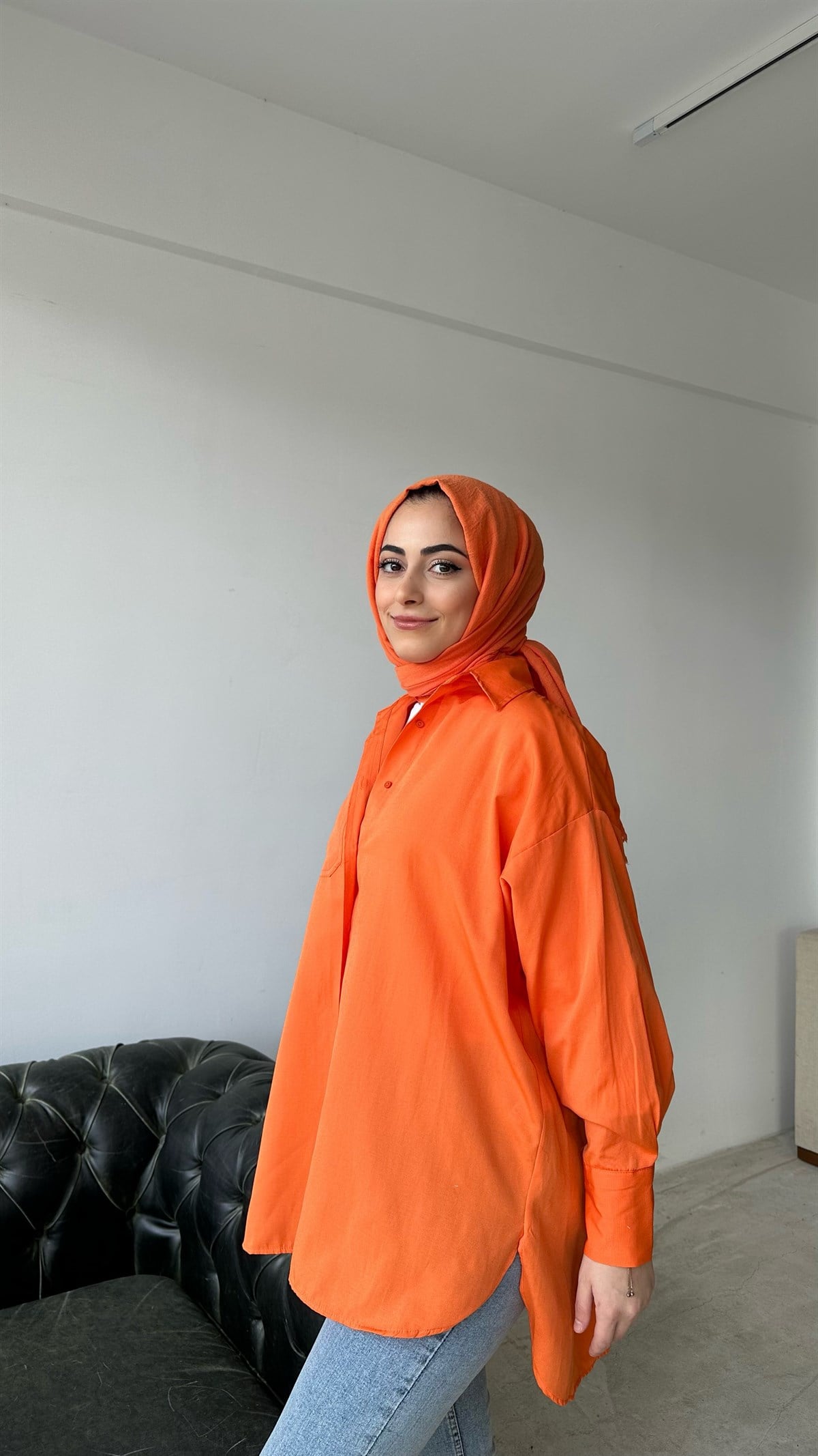 Arkası Uzun Basic Gömlek Turuncu