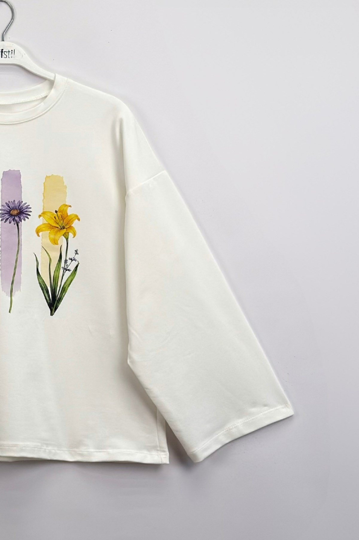 Çiçek Baskılı Sweatshirt Ekru 