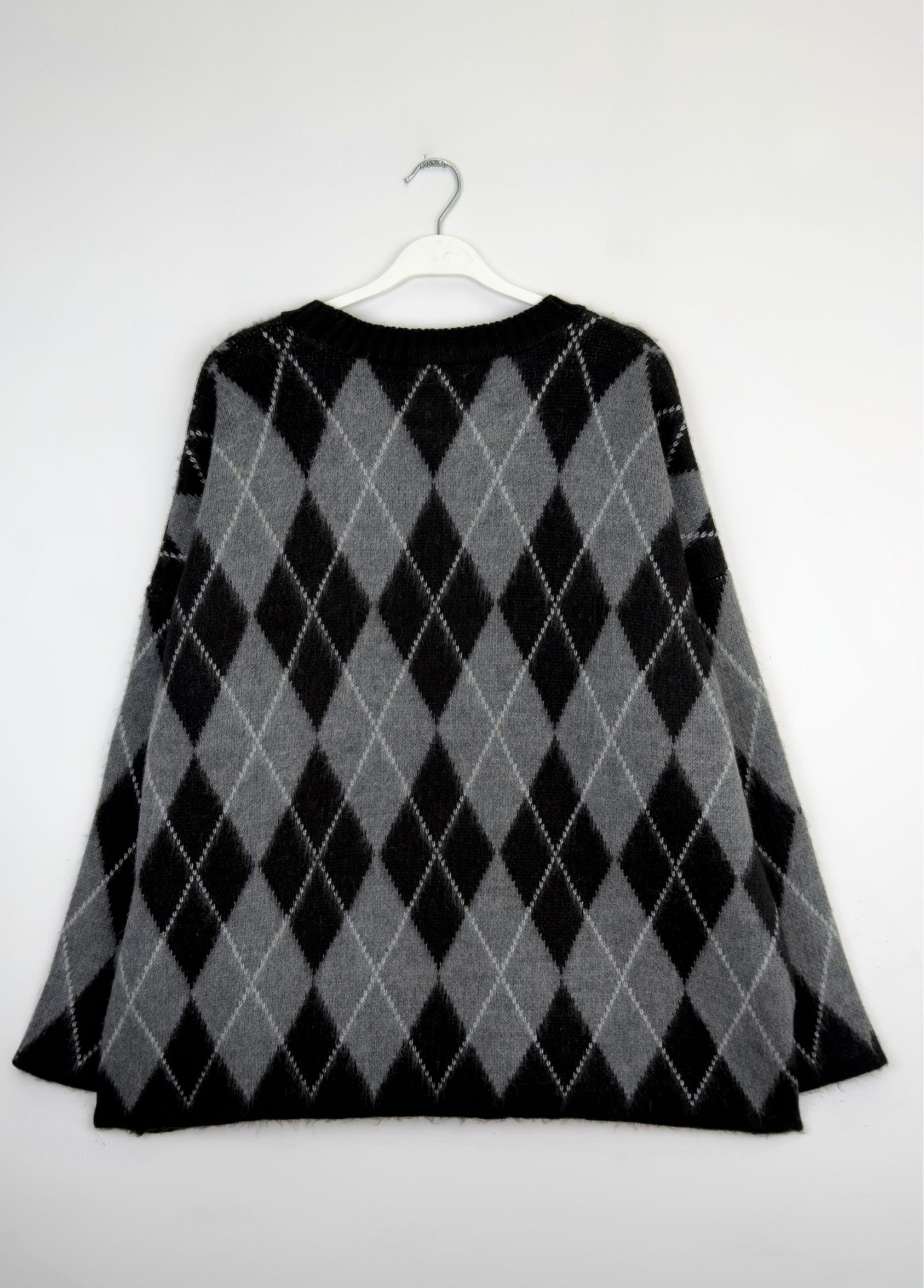 Ferona Baklava Desen Kazak Siyah