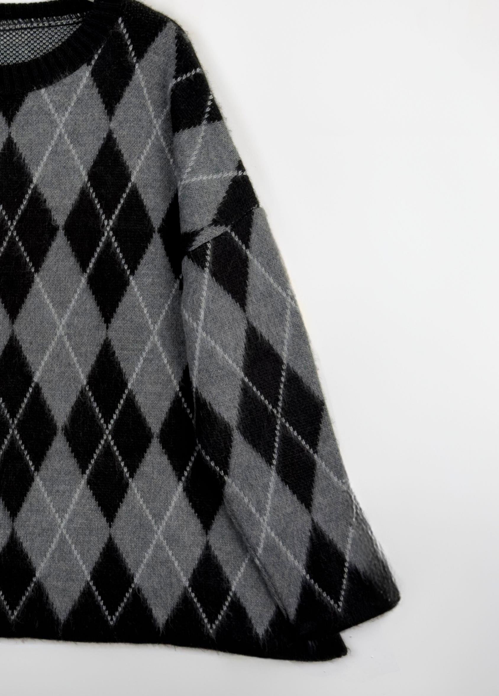 Ferona Baklava Desen Kazak Siyah