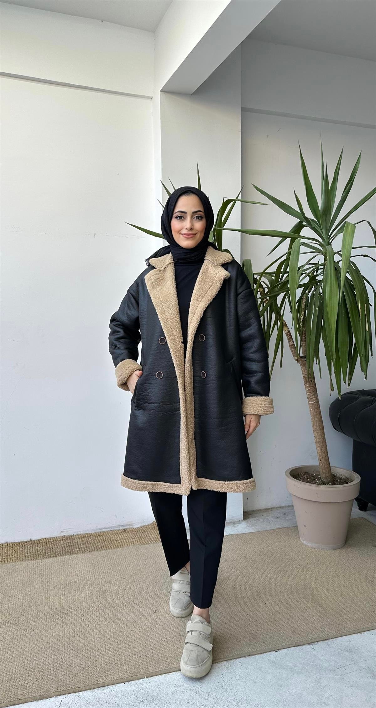 İçi Peluş Mont Siyah