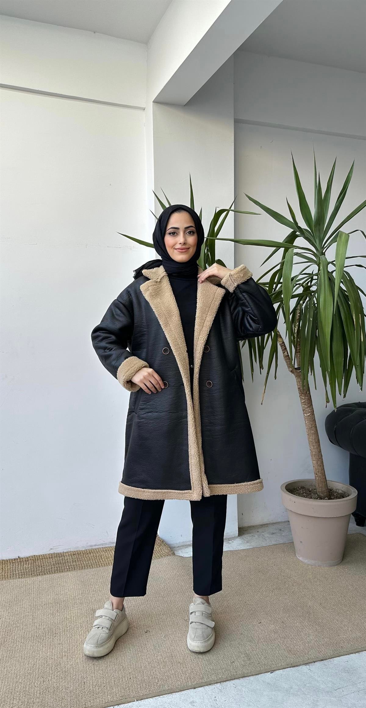 İçi Peluş Mont Siyah