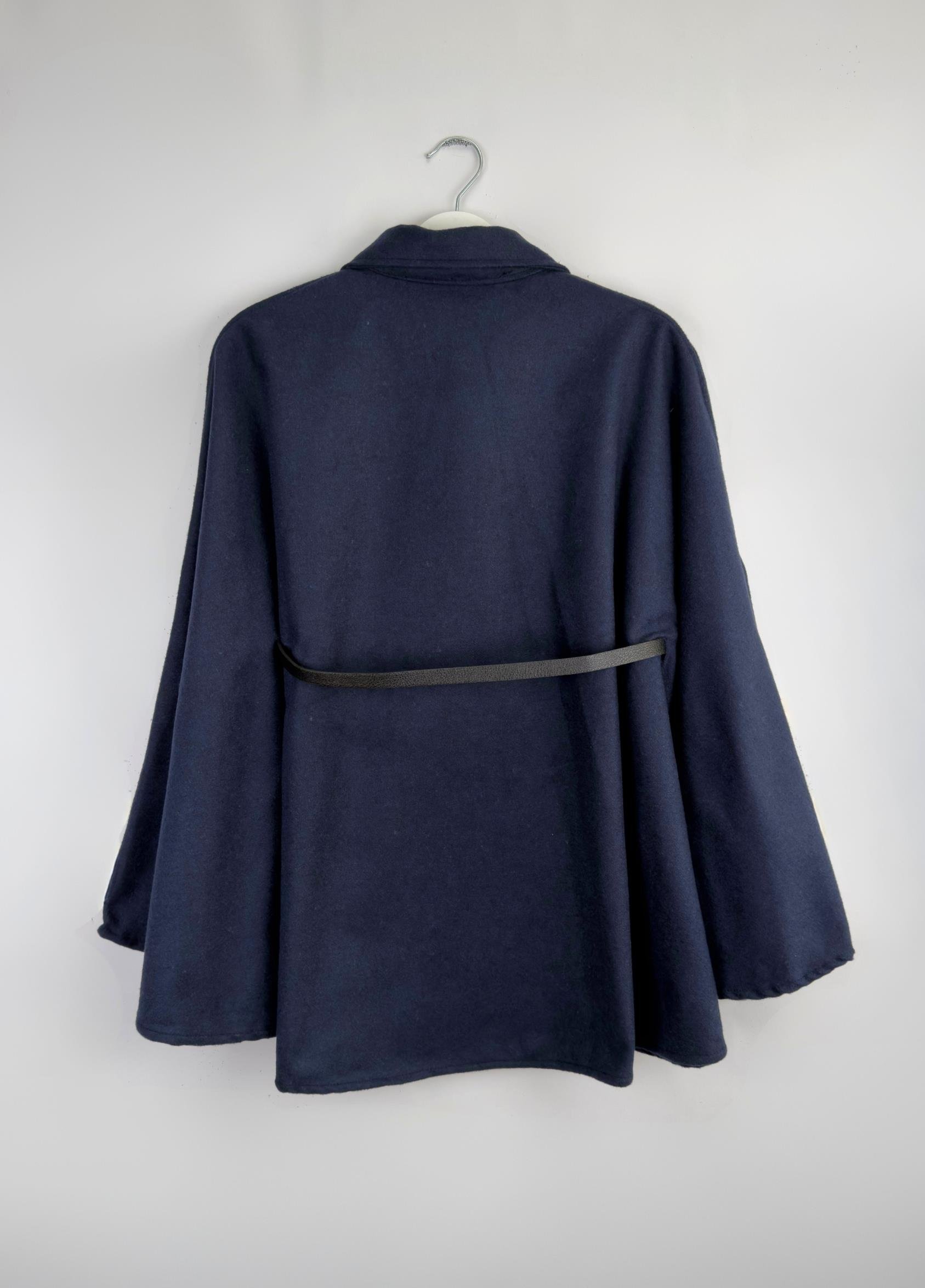 Narela Panço Lacivert 