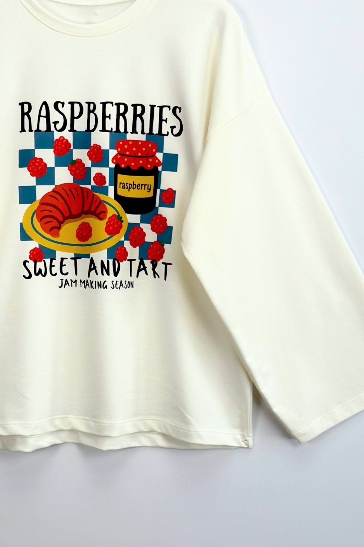 Raspberry Baskılı Sweatshirt Ekru