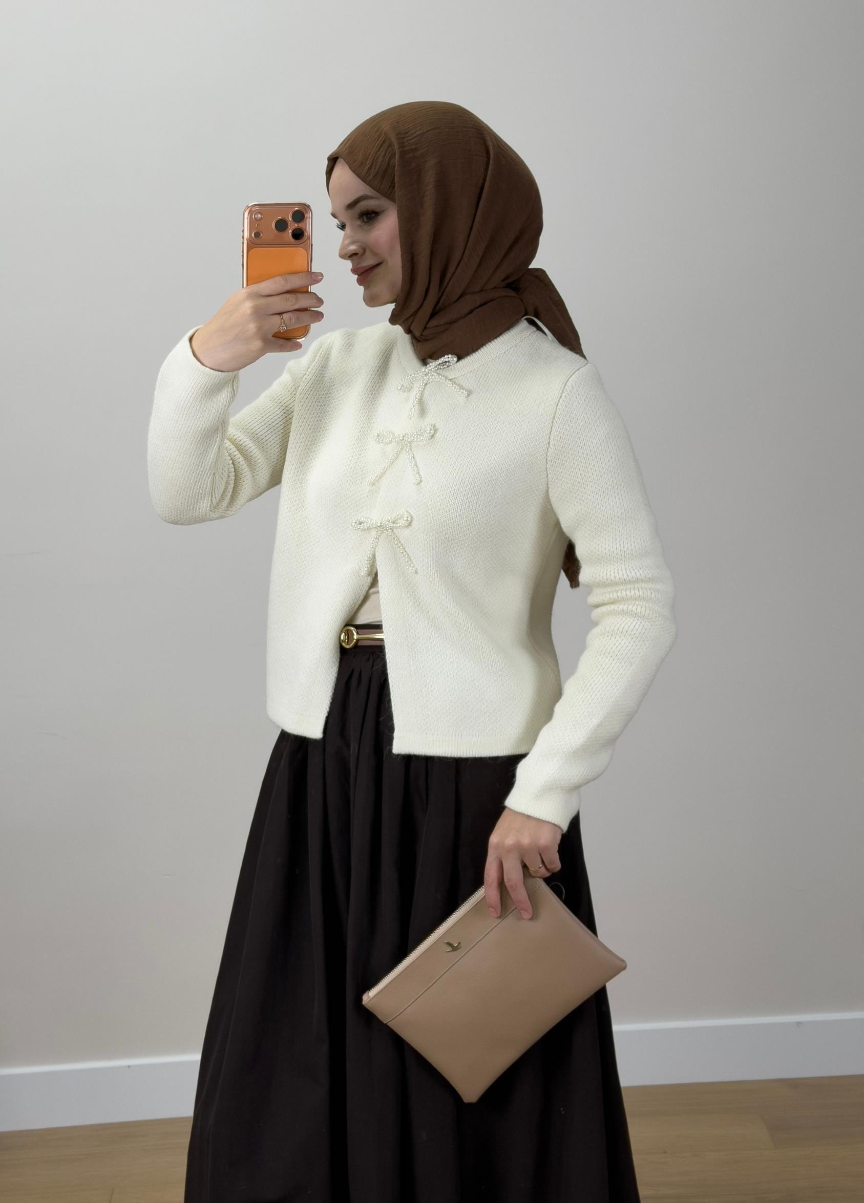 Zera İncili Hırka Bej 