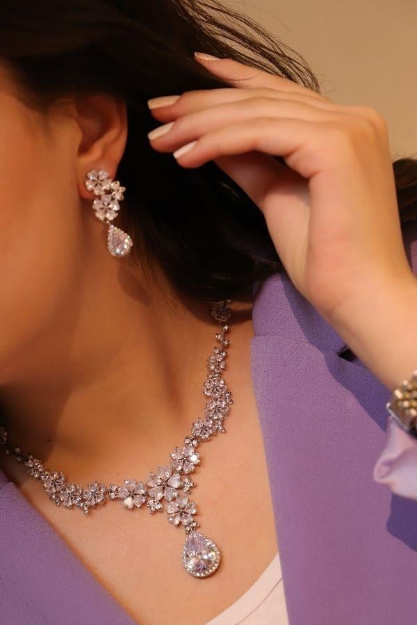 Taşlı Damla Model Takı Seti