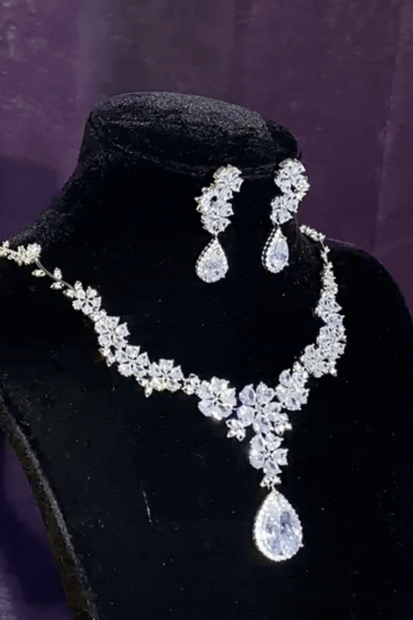 Taşlı Damla Model Takı Seti