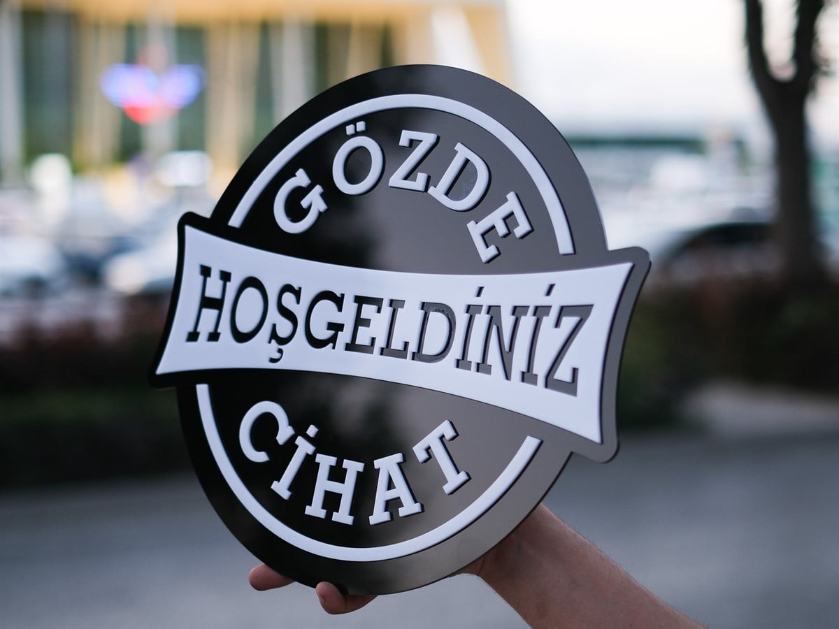 3D Siyah&Beyaz İsimli Pleksi Kapı SüsüKapı Süsü
