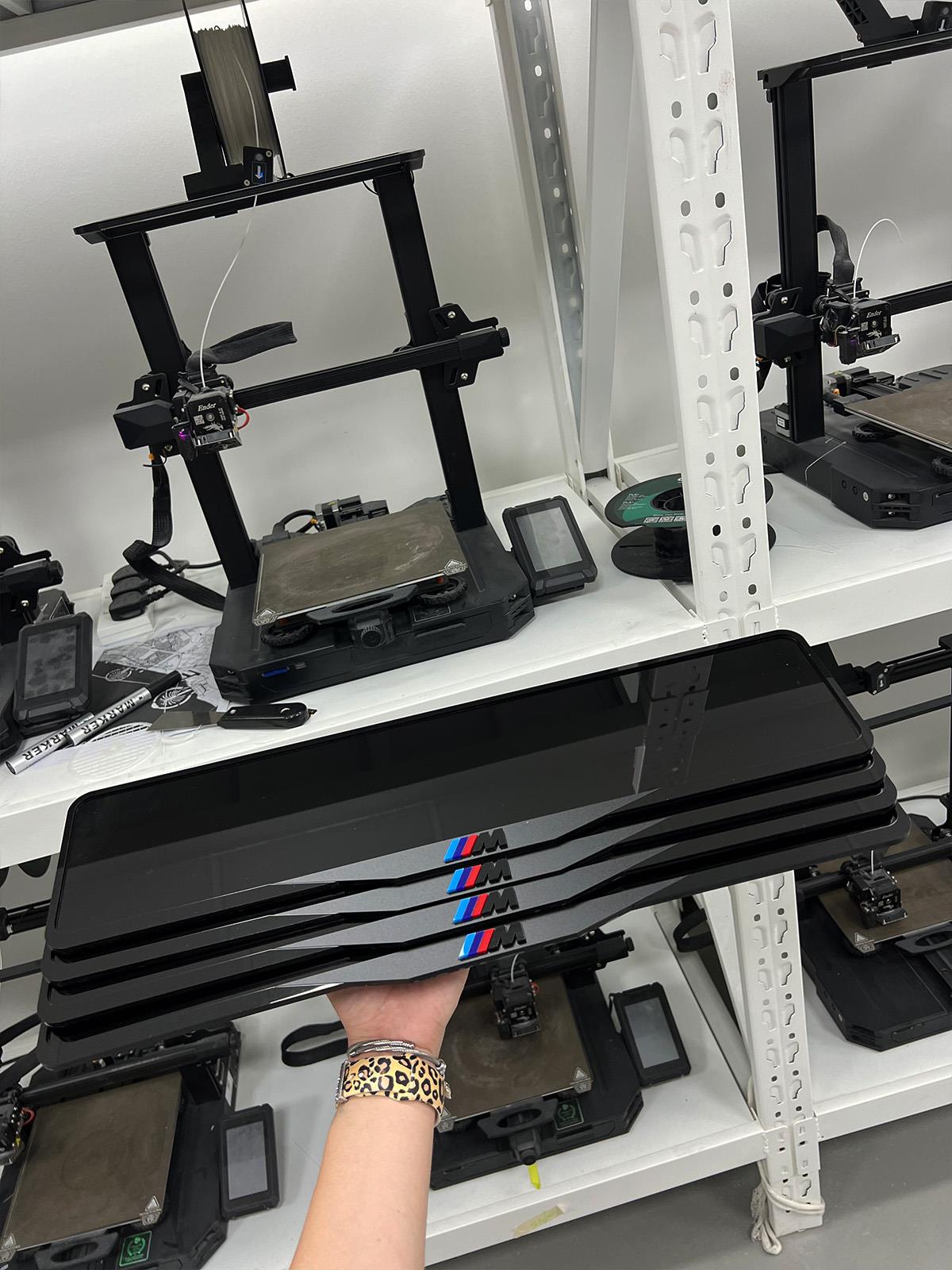 Özel Seri Full Pleksi MattBlack M LOGO PlakalıkPlakalık