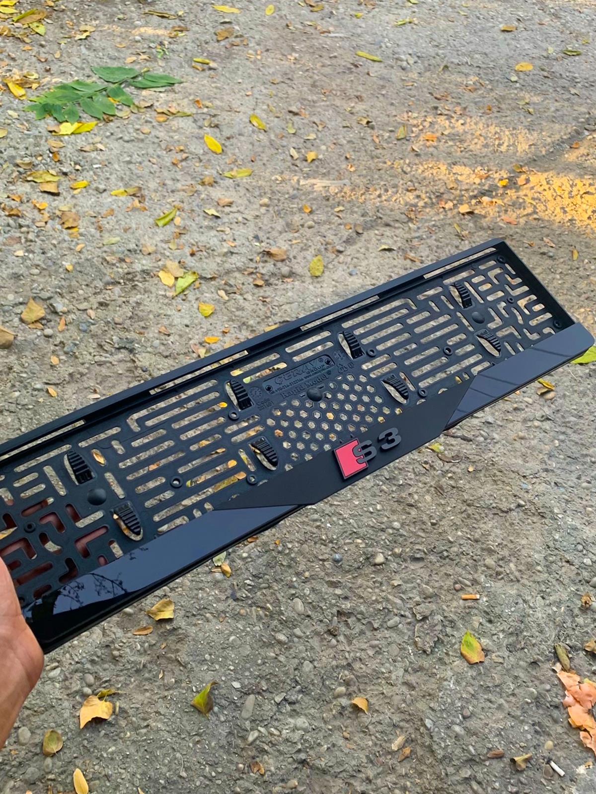 Özel Seri Takmatik MattBlack S3 PlakalıkPlakalık