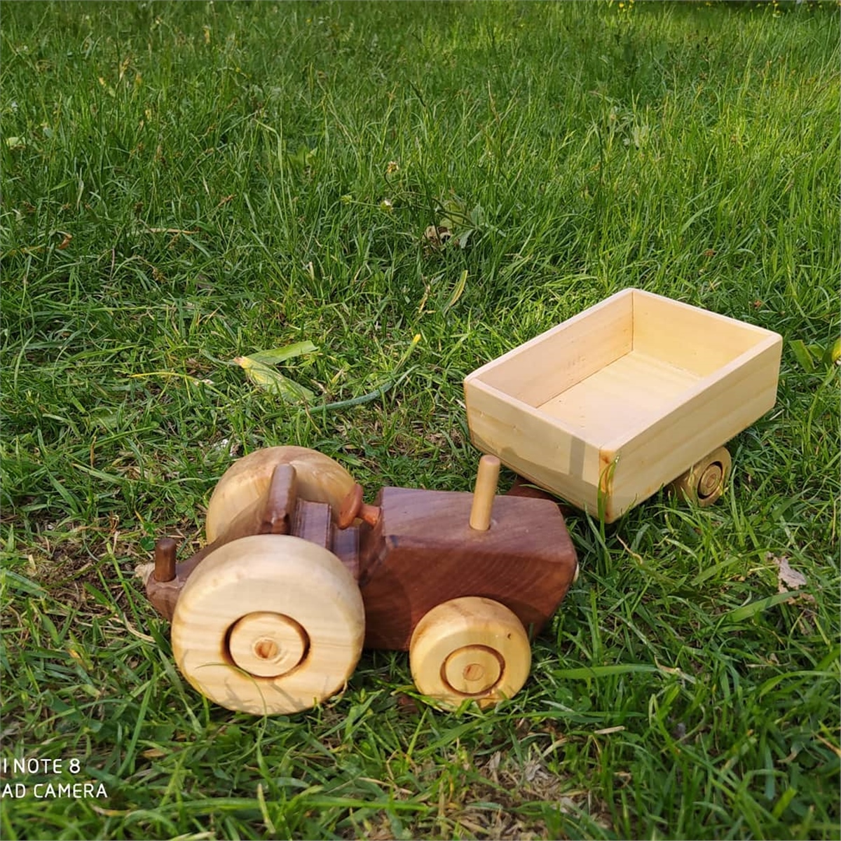 El Yapımı Ahşap Traktör