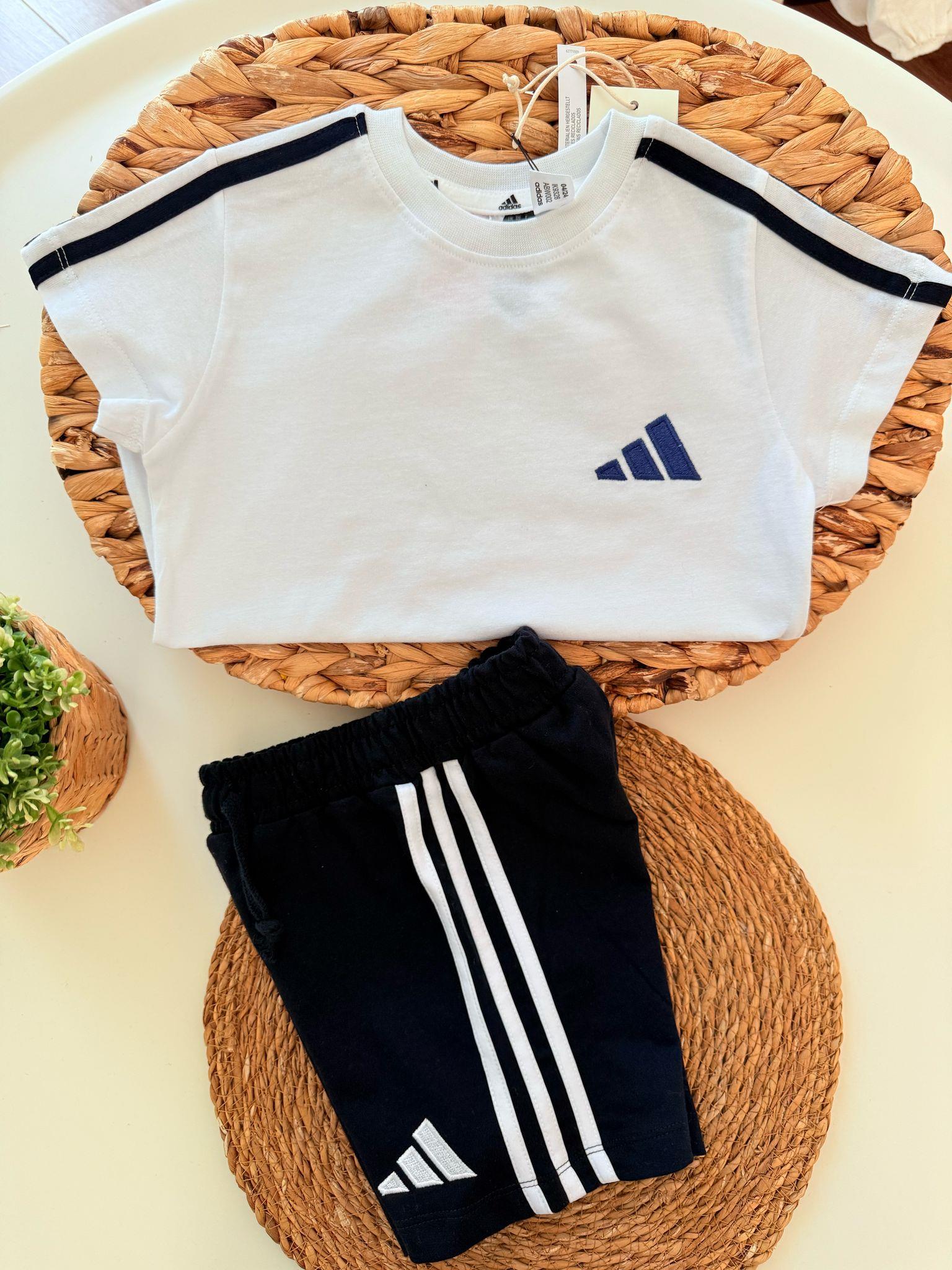 Adidas siyah beyaz şort takım 