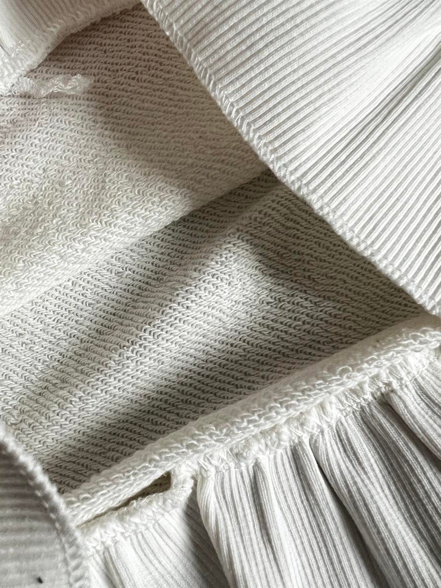 Gap sweat 