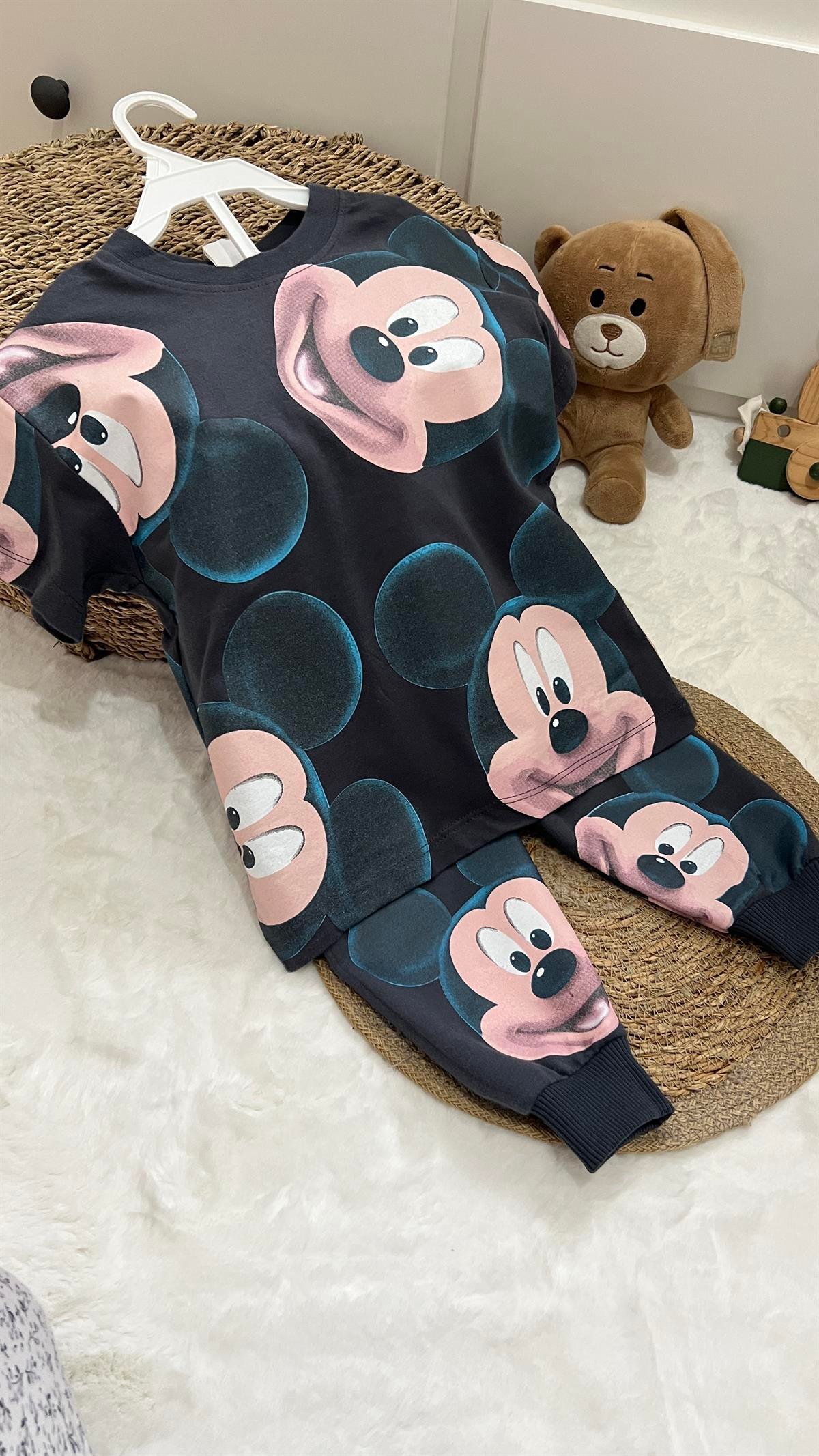 Mickey siyahlı tk 