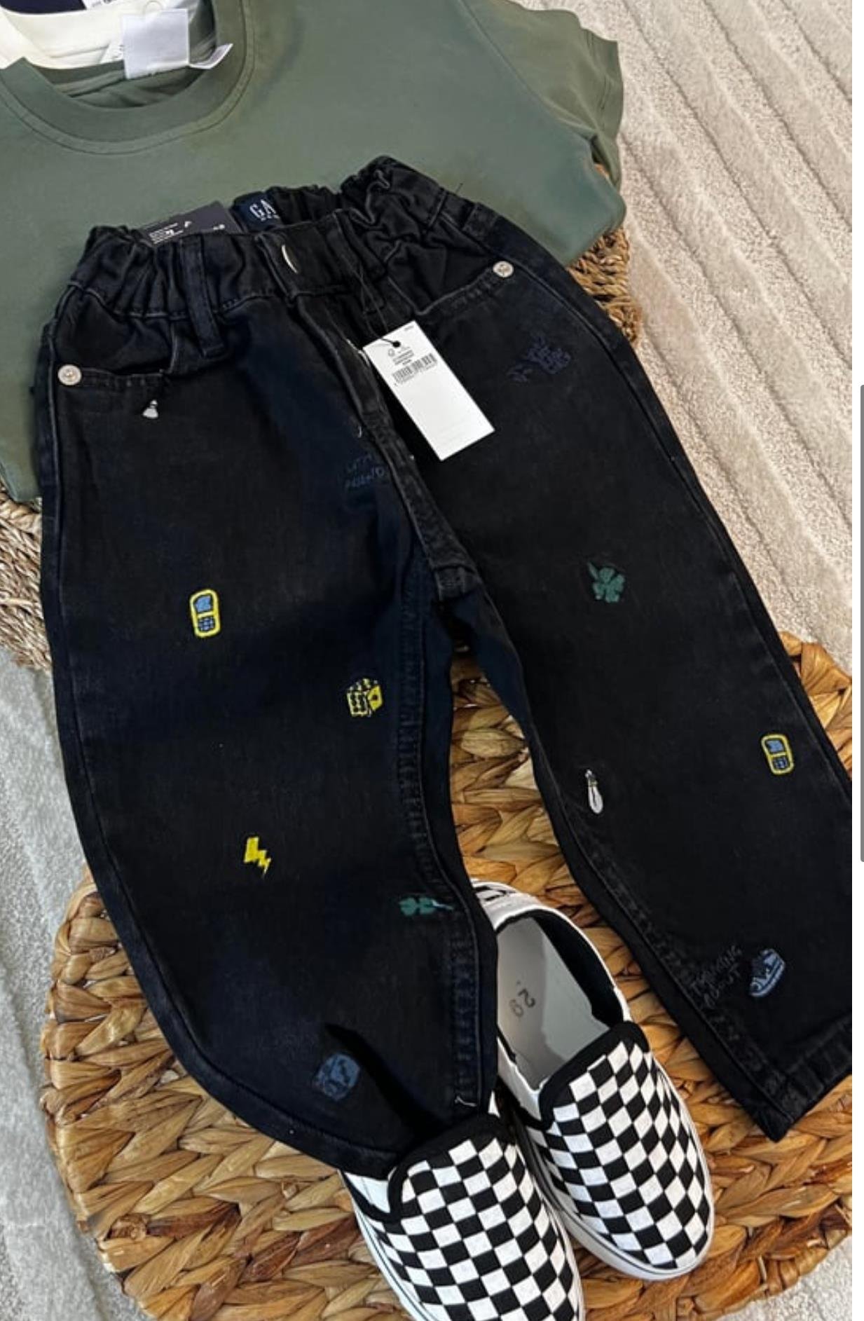 Nakışlı mom jean 