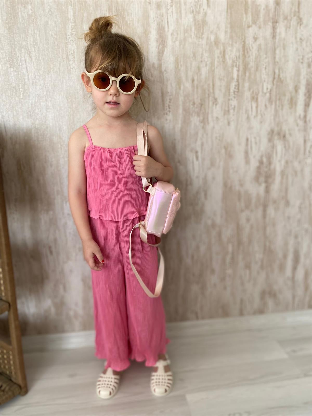 Pembe askılı takım 