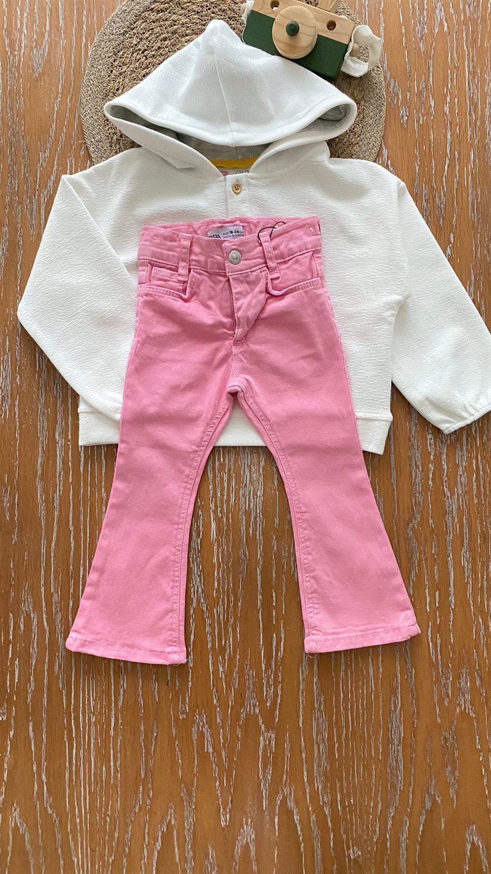 Pembe jean 